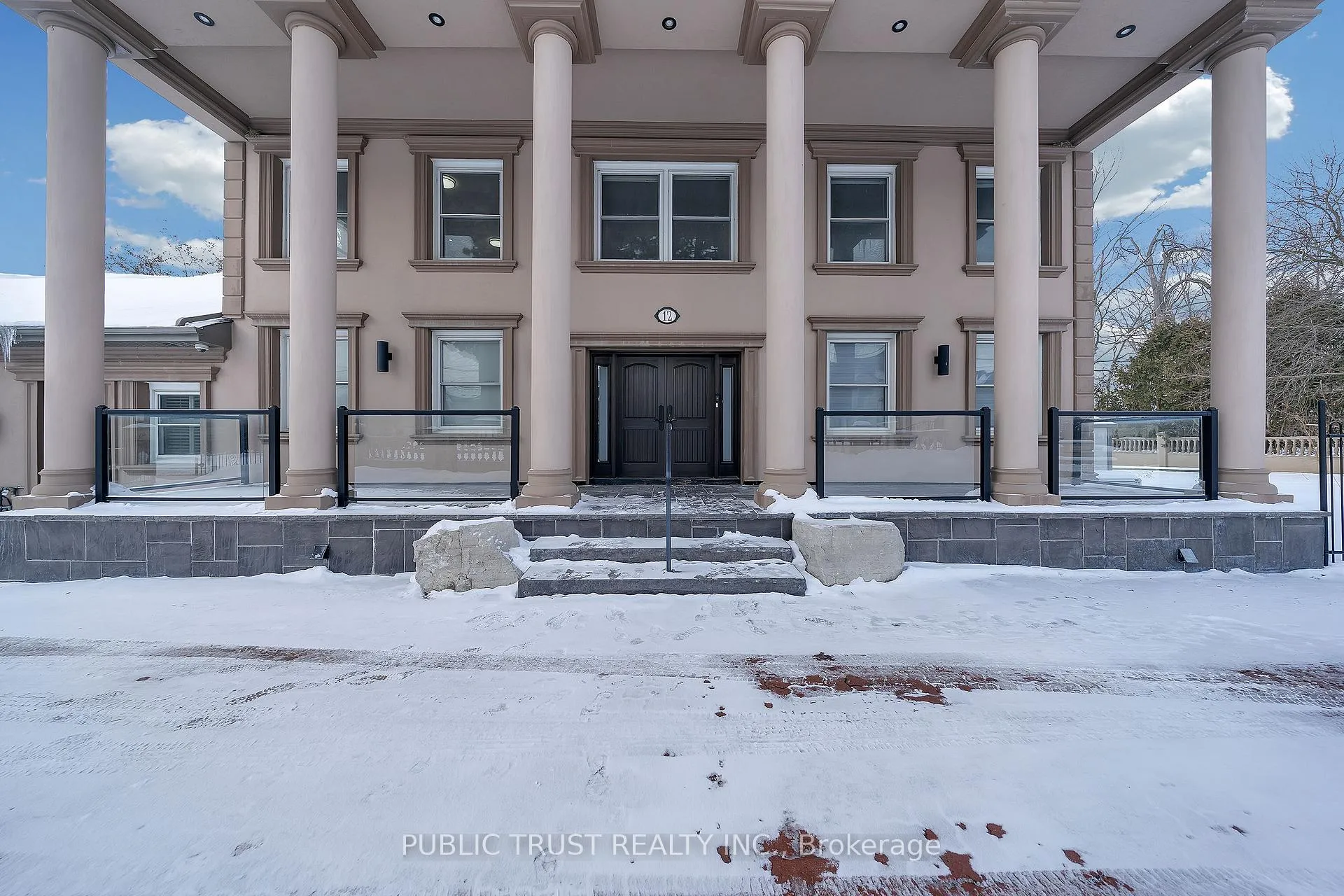 Photo 4 of 12 Ridgevale Drive, Markham, Box Grove — HOMEH