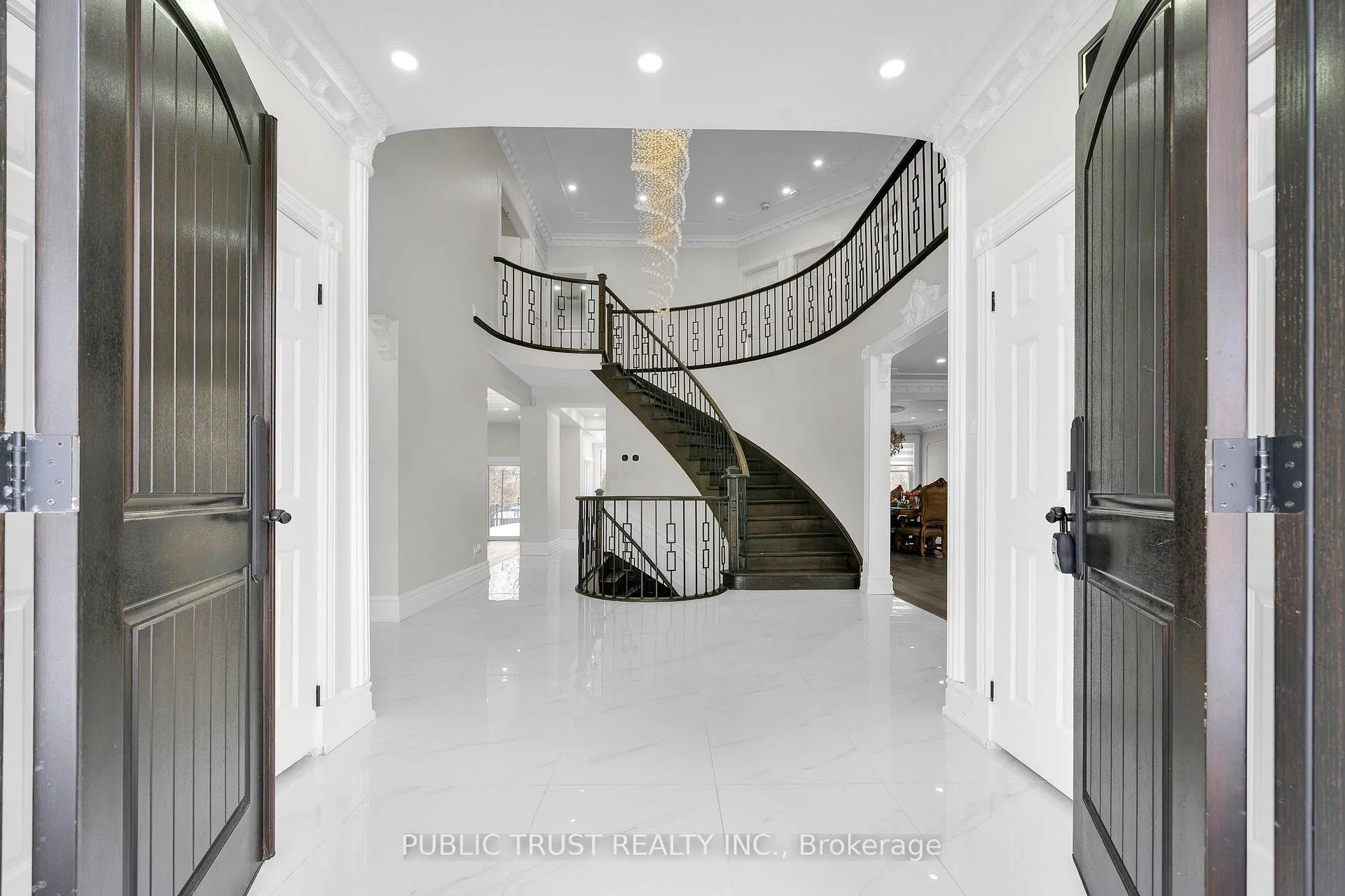 Photo 6 of 12 Ridgevale Drive, Markham, Box Grove — HOMEH