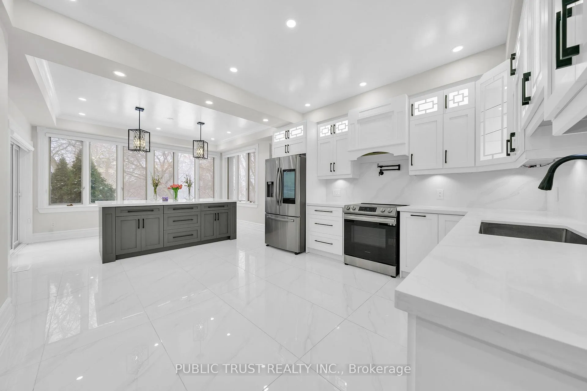 Photo 15 of 12 Ridgevale Drive, Markham, Box Grove — HOMEH