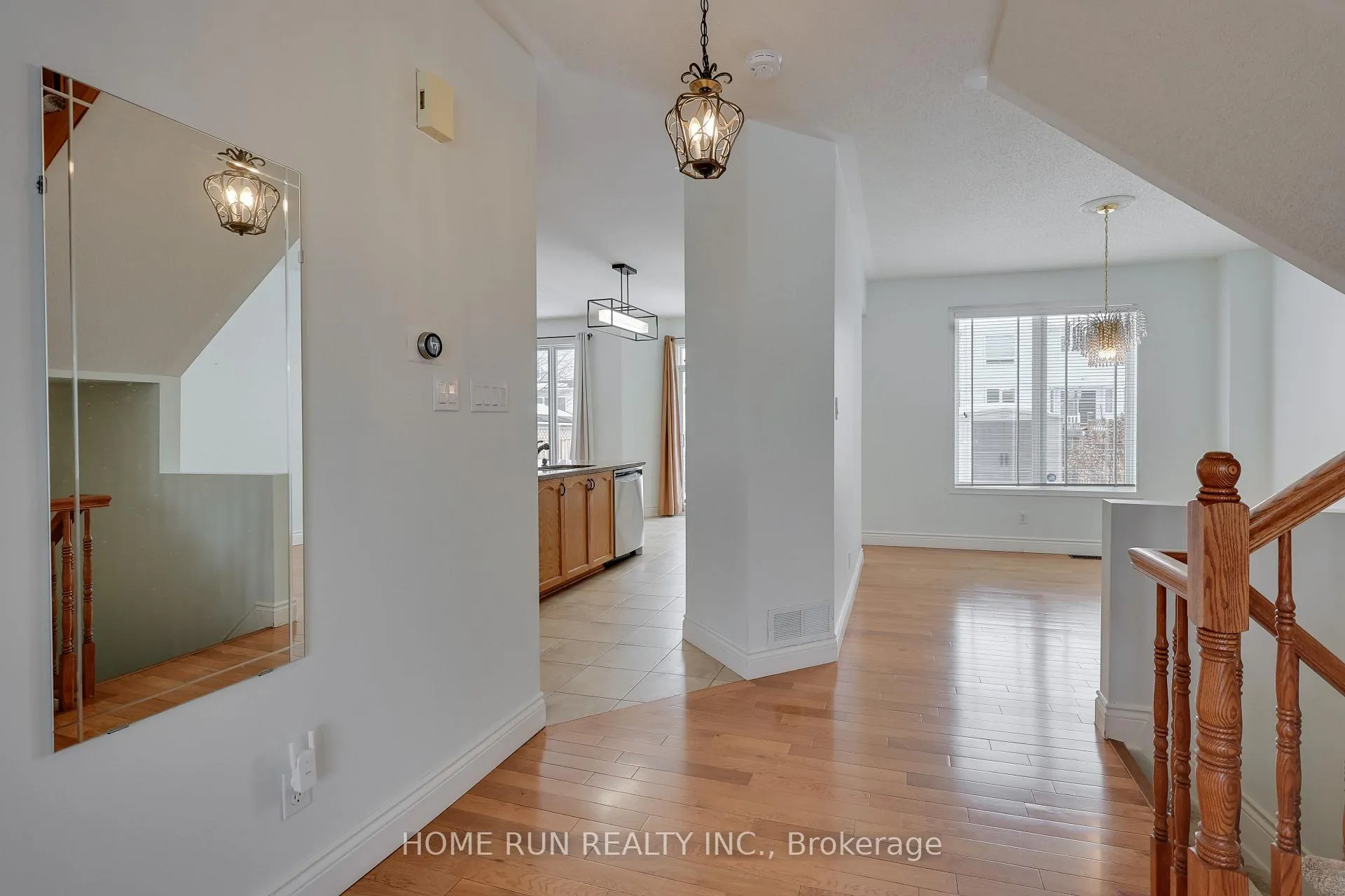 Photo 8 of 11 Westmeath Crescent, Ottawa, Kanata - Morgan's Grant/South March — HOMEH