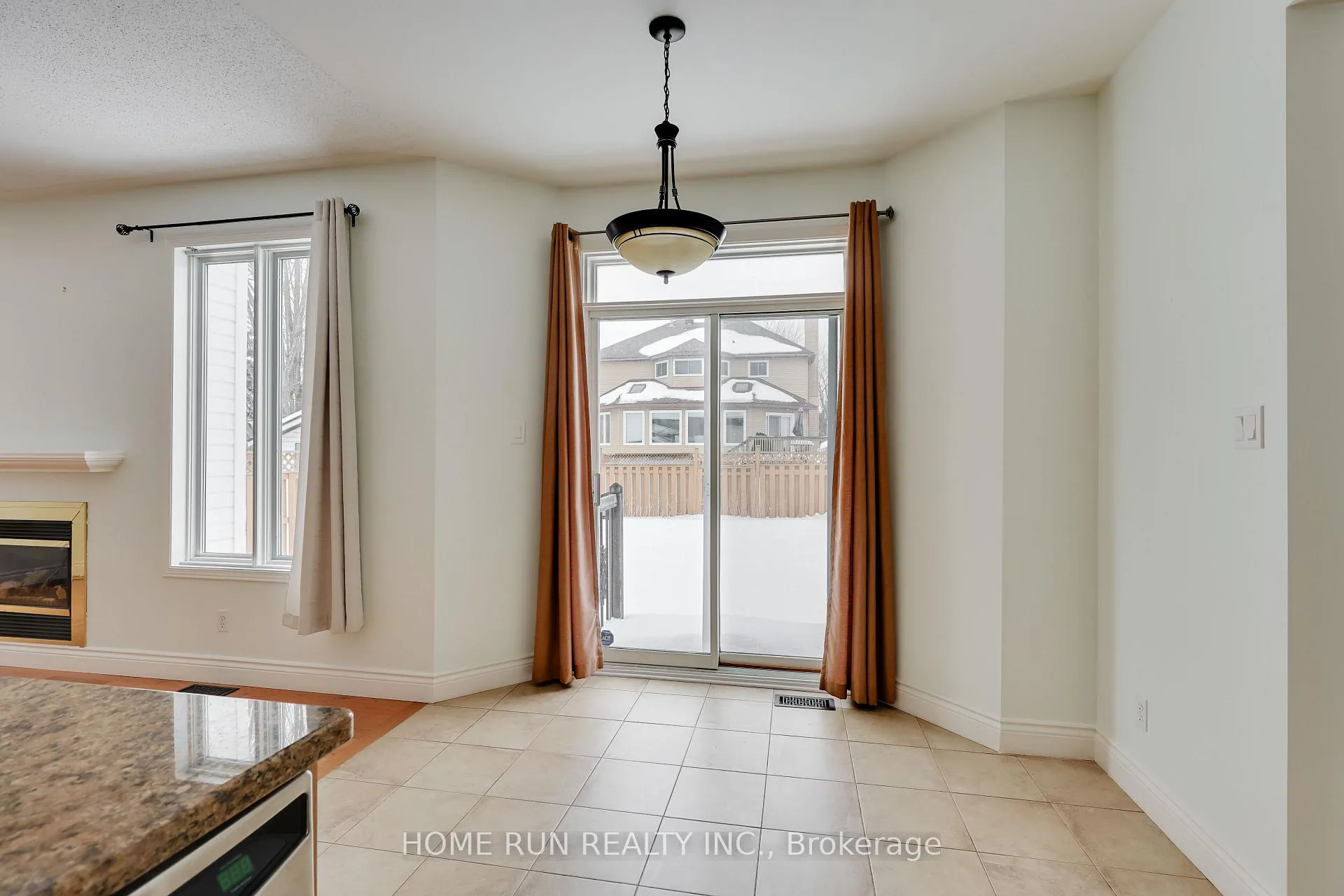 Photo 18 of 11 Westmeath Crescent, Ottawa, Kanata - Morgan's Grant/South March — HOMEH