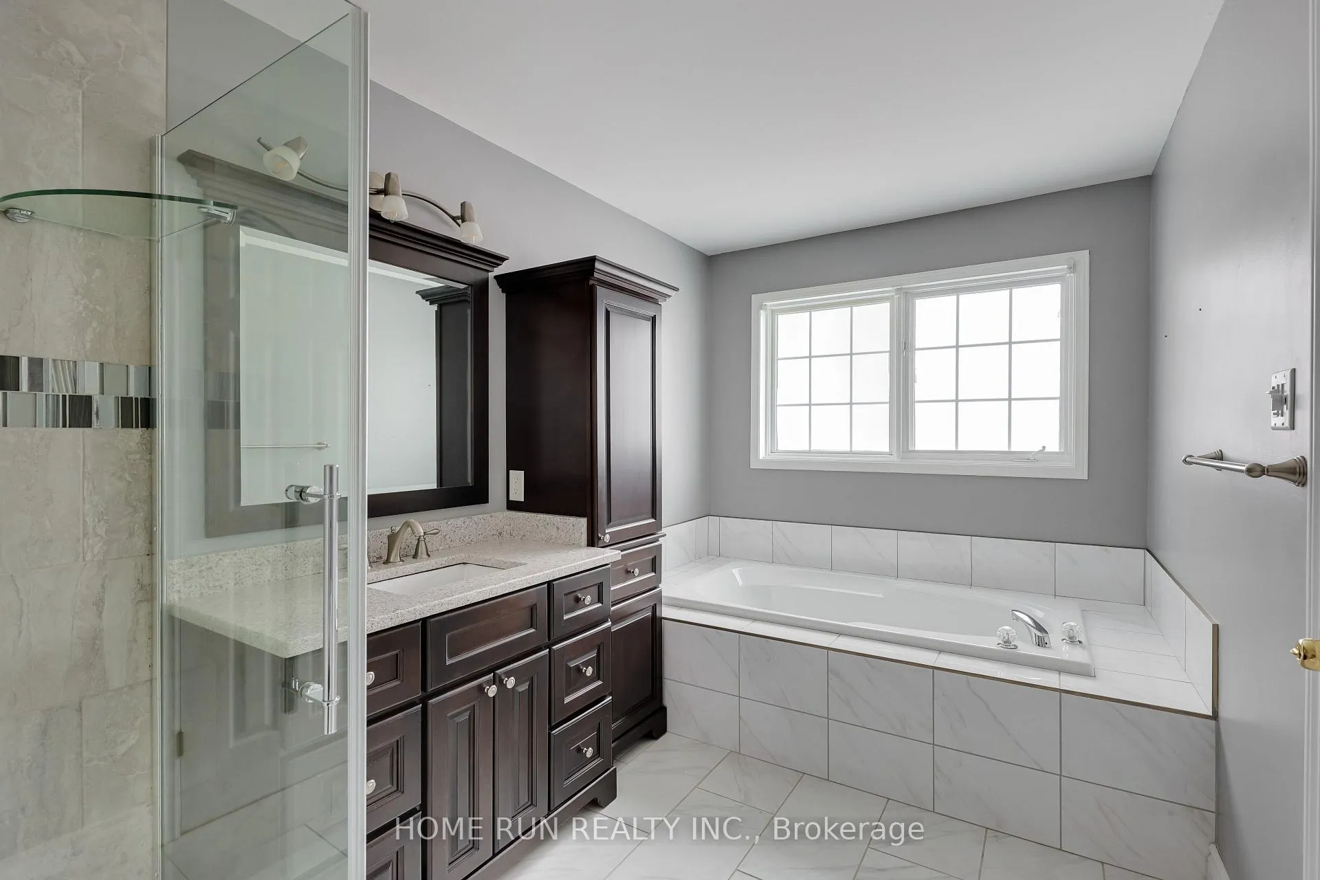 Photo 27 of 11 Westmeath Crescent, Ottawa, Kanata - Morgan's Grant/South March — HOMEH