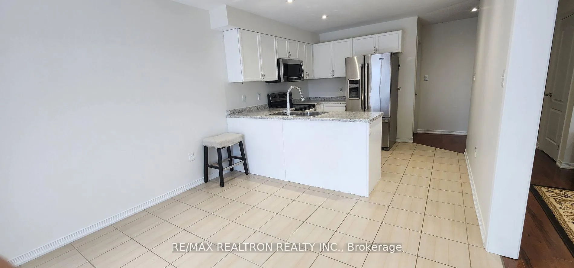 Photo 5 of 1245 Leslie Drive, Innisfil, Alcona — HOMEH