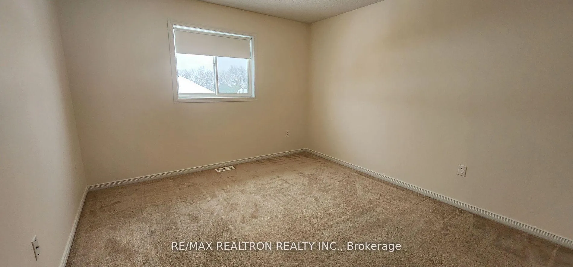Photo 15 of 1245 Leslie Drive, Innisfil, Alcona — HOMEH