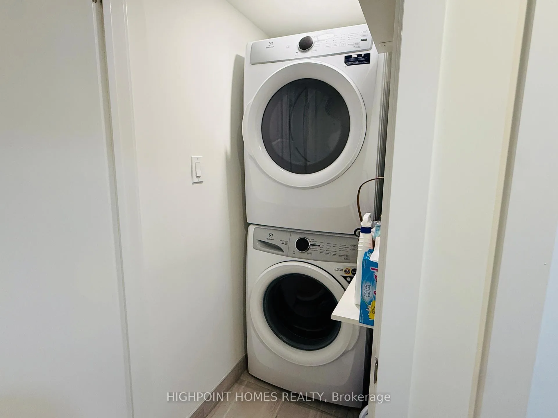 Photo 43 of Unit 1508, 1865 Pickering Parkway, Pickering, Town Centre — HOMEH