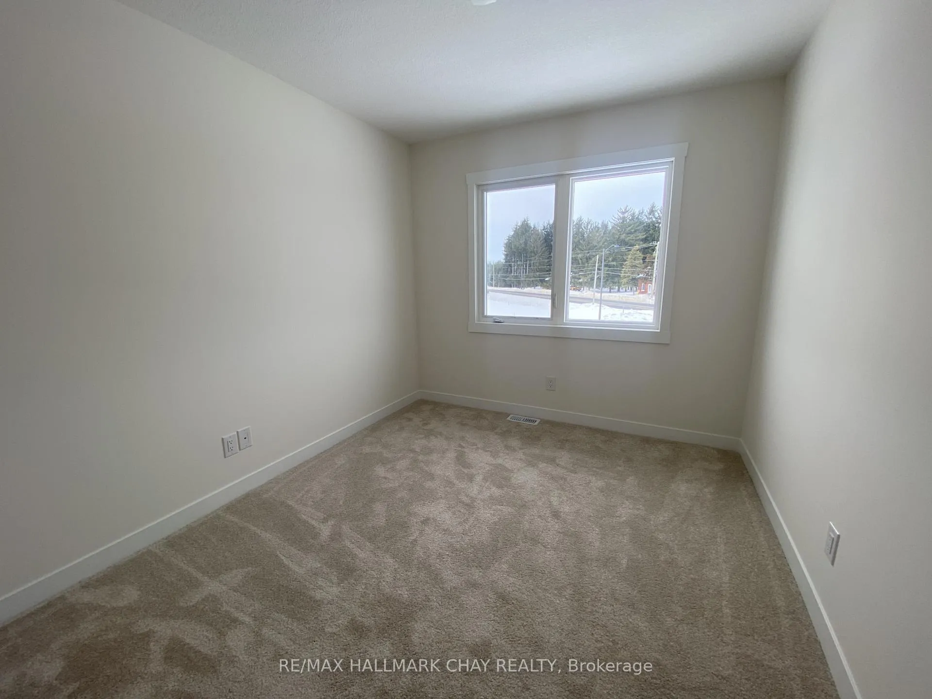 Photo 7 of 14 Strath Crescent, Springwater, Elmvale — HOMEH