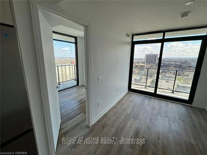 Photo 7 of Unit 1320, 1 Jarvis Street, Hamilton, Beasley — HOMEH