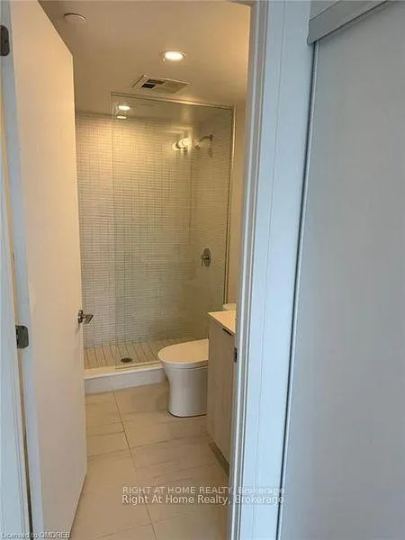 Photo 10 of Unit 1320, 1 Jarvis Street, Hamilton, Beasley — HOMEH