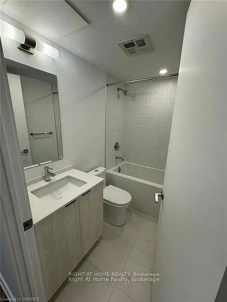 Photo 13 of Unit 1320, 1 Jarvis Street, Hamilton, Beasley — HOMEH