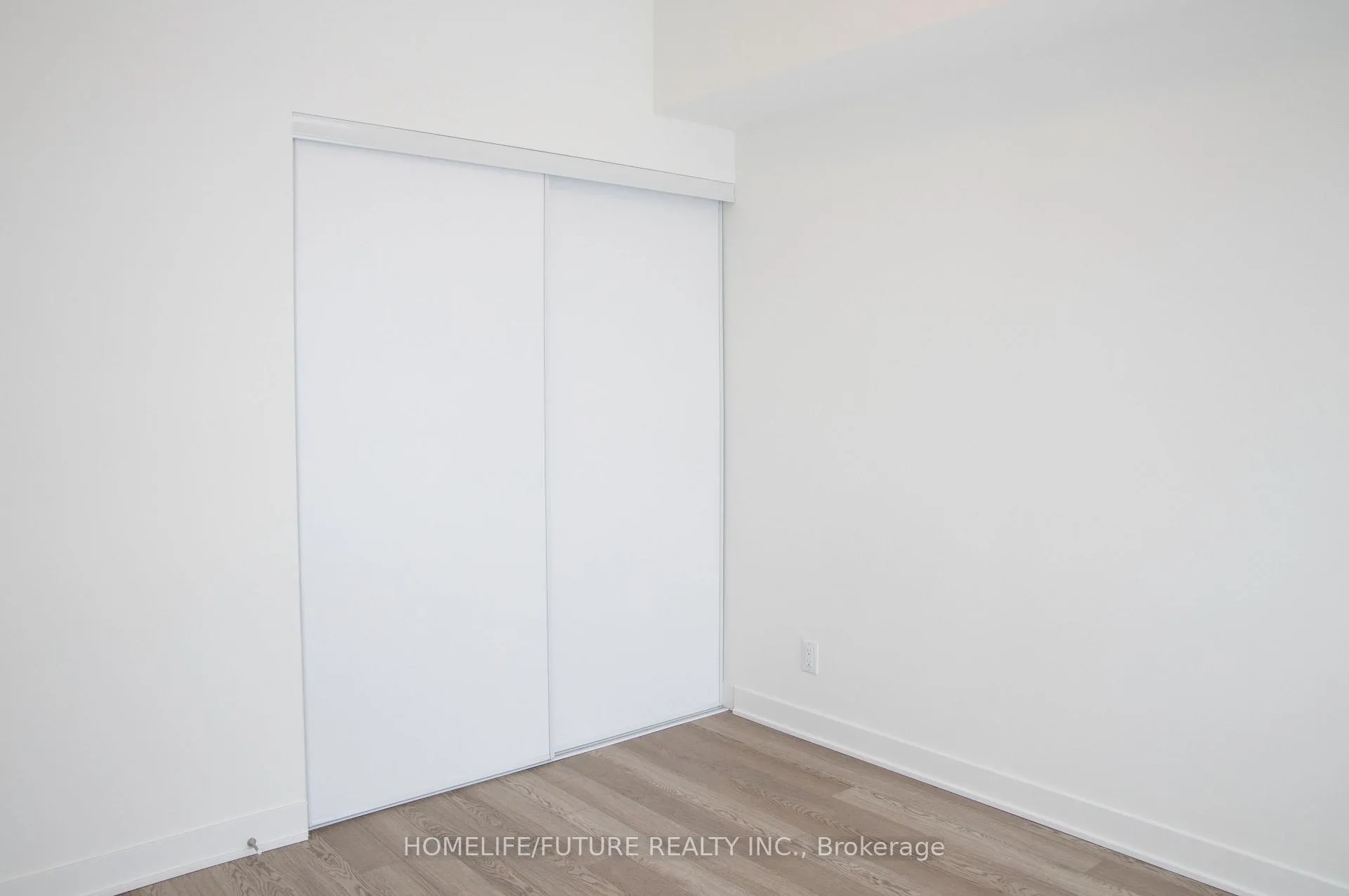 Photo 3 of Unit 426, 51 Clarington Boulevard, Clarington, Bowmanville — HOMEH
