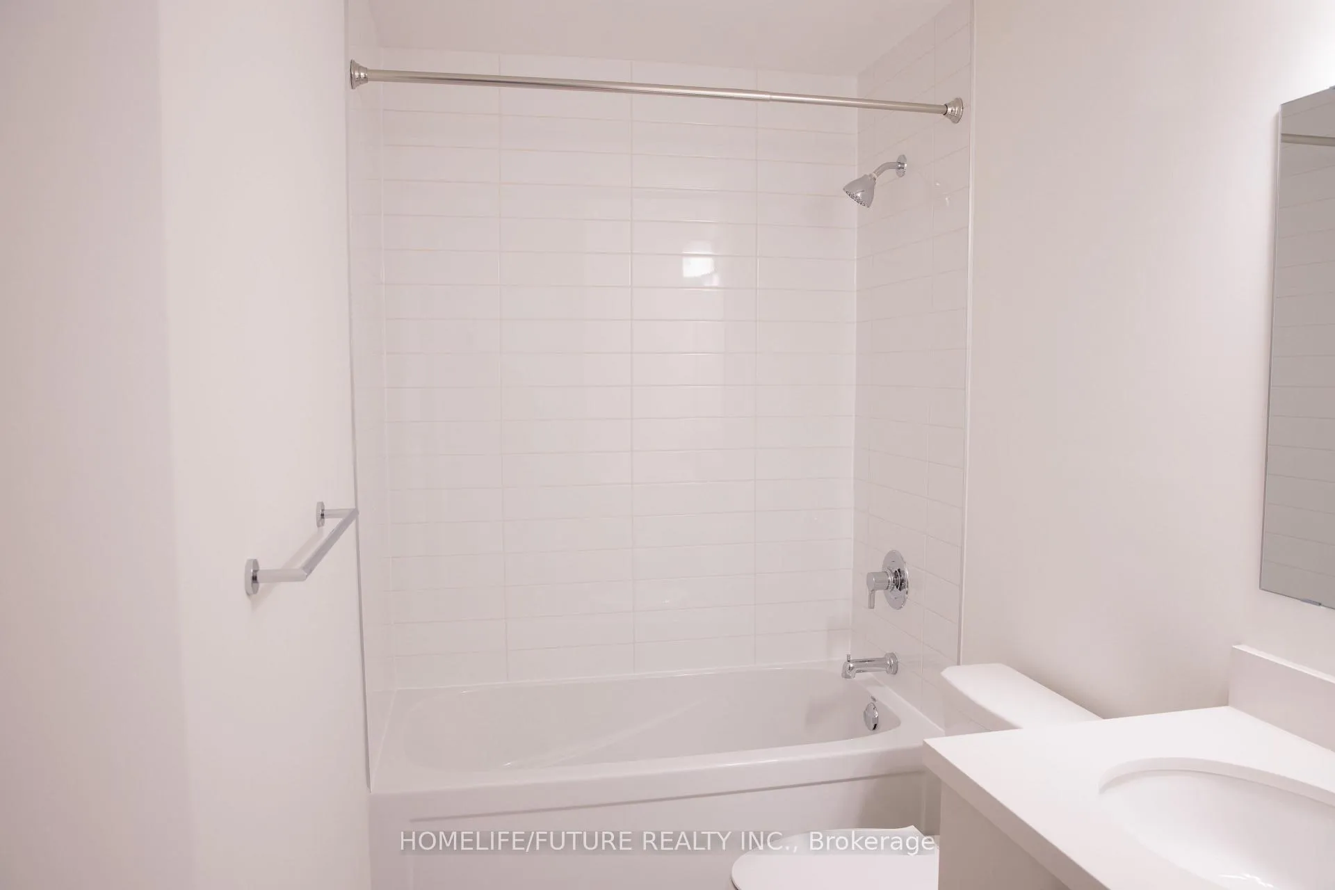 Photo 5 of Unit 426, 51 Clarington Boulevard, Clarington, Bowmanville — HOMEH