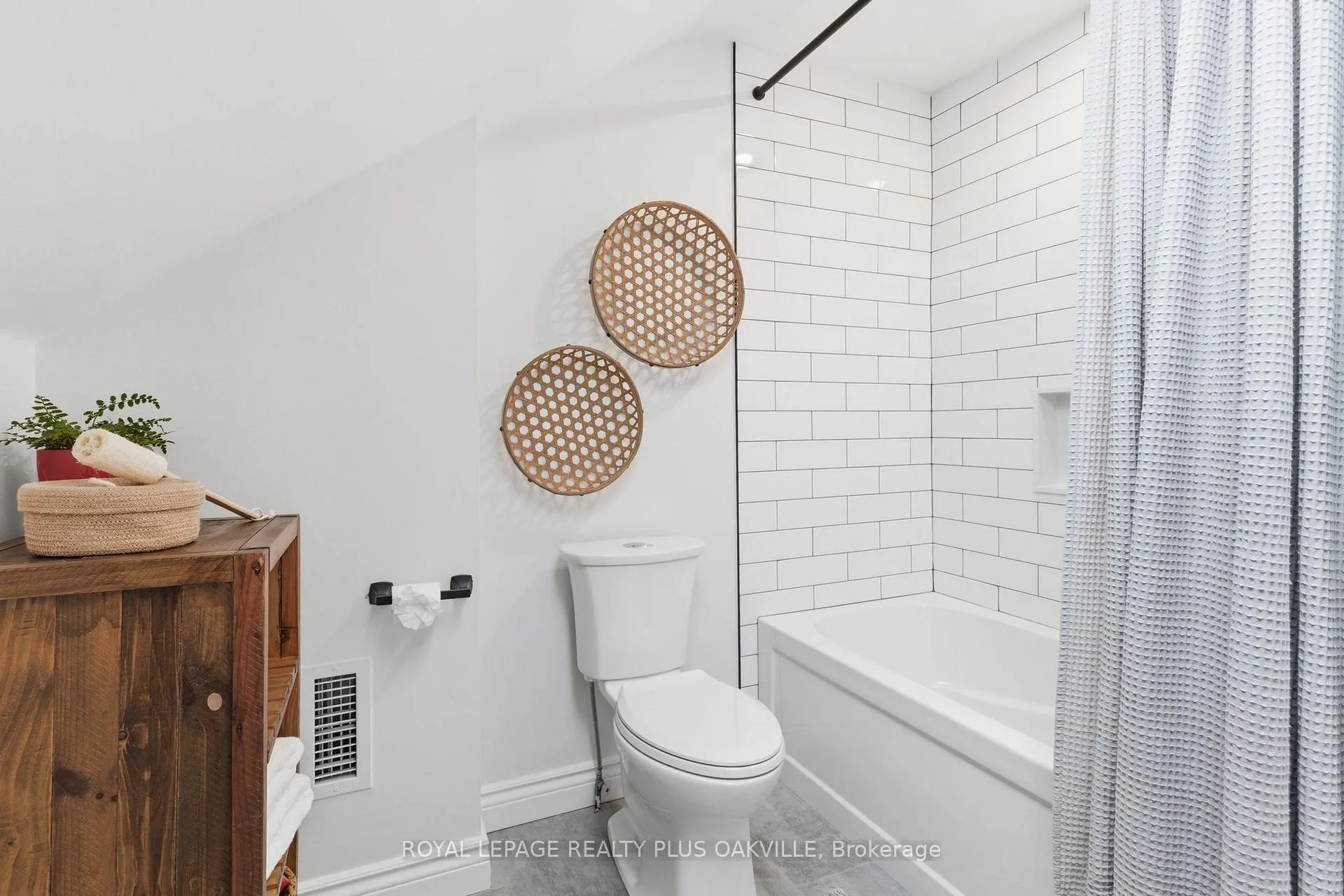 Photo 37 of 1161 Lockhart Road, Burlington, Brant — HOMEH