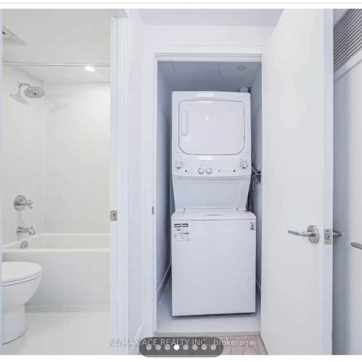 Photo 8 of Unit 5, 176 Clonmore Drive, Scarborough, Birchcliffe-Cliffside — HOMEH