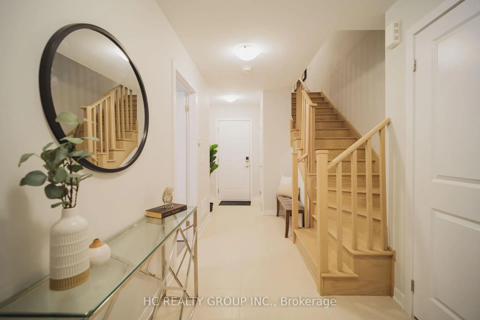 Photo 4 of 46 York Downs Boulevard, Markham, Angus Glen — HOMEH