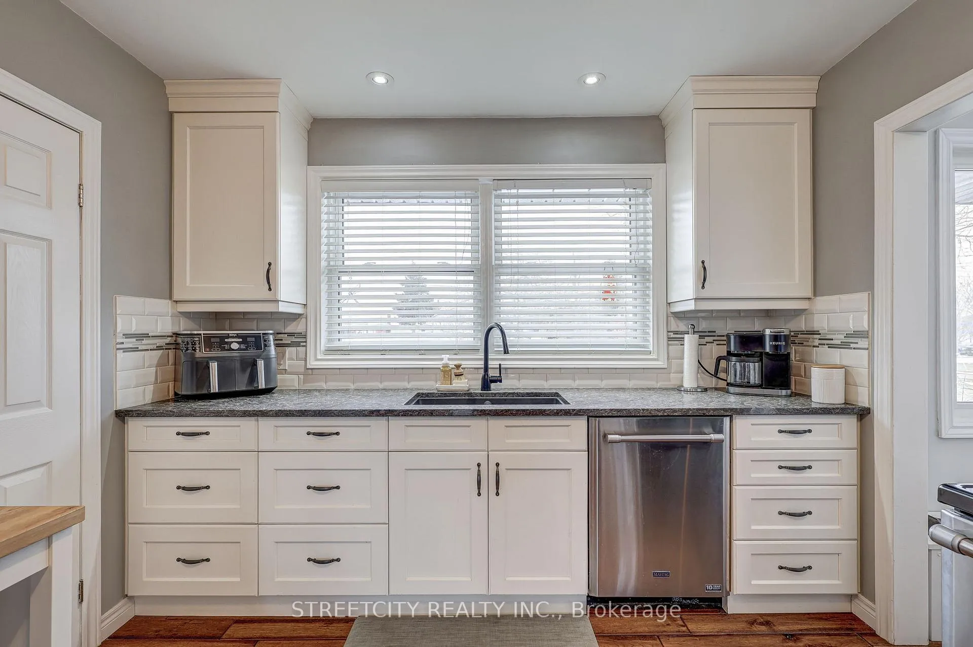 Photo 9 of 183 Centennial Avenue, Central Elgin, Rural Central Elgin — HOMEH
