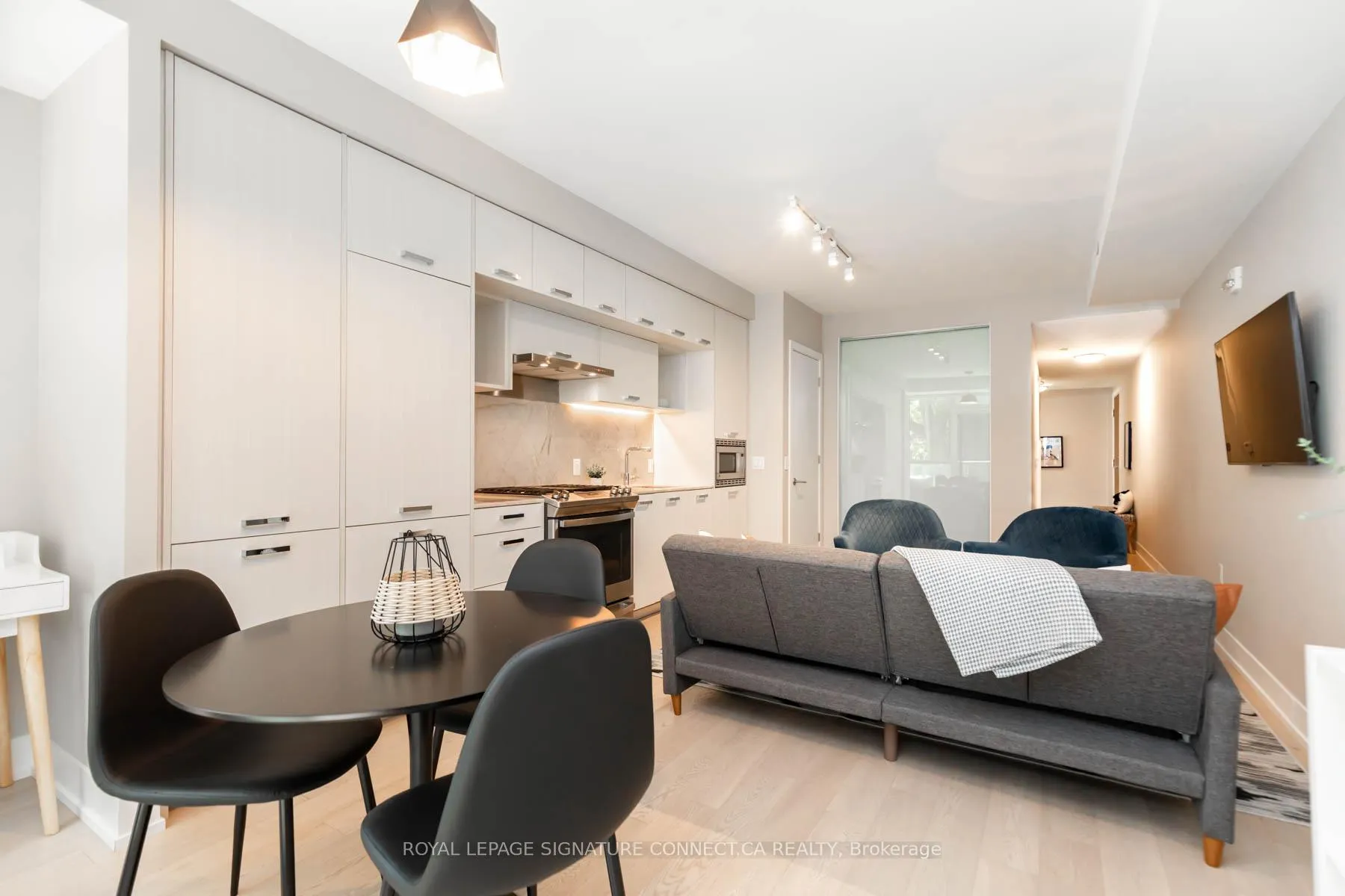 Photo 3 of Unit 207, 1331 Queen Street E, Toronto, Greenwood-Coxwell — HOMEH