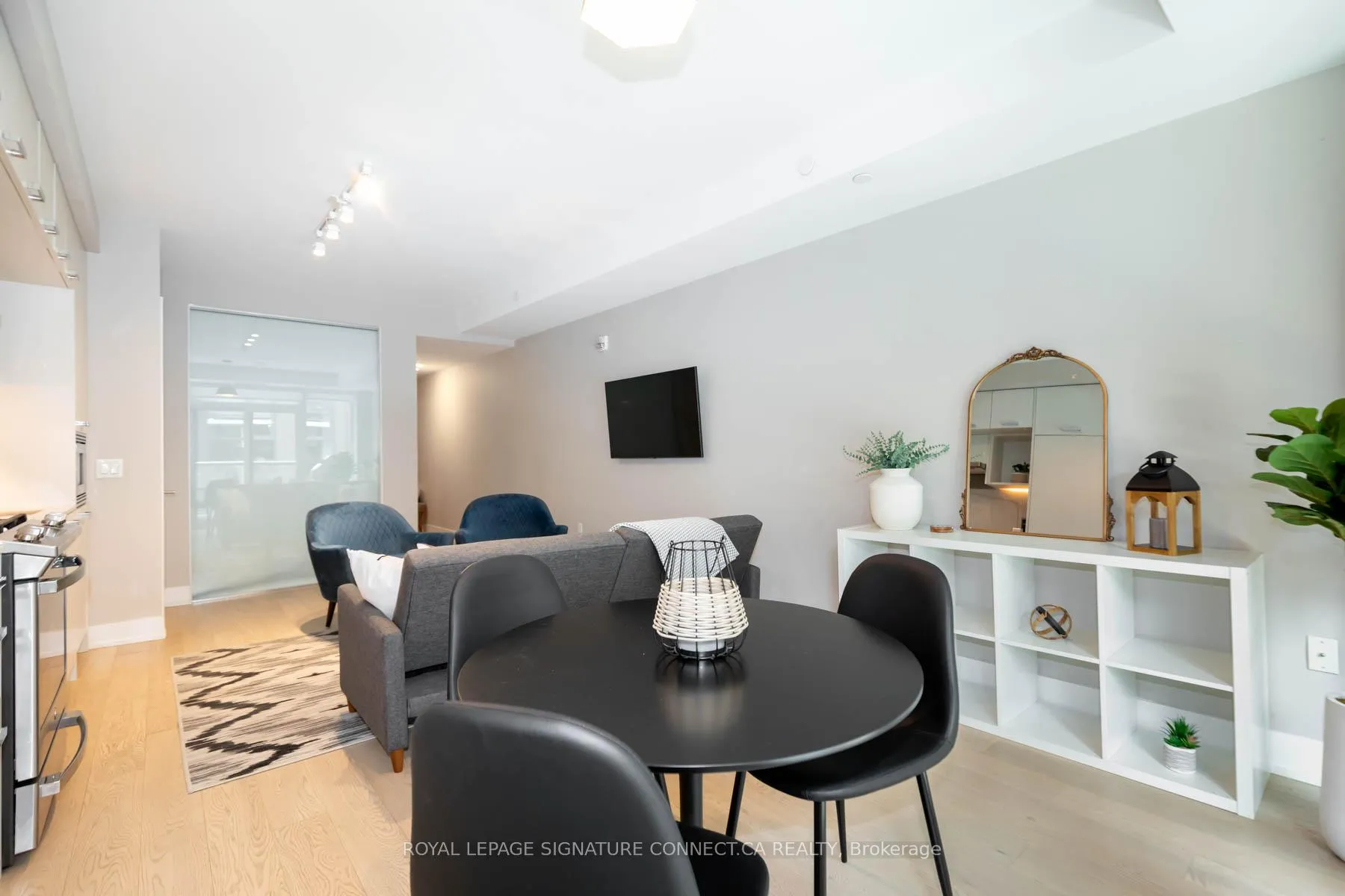 Photo 4 of Unit 207, 1331 Queen Street E, Toronto, Greenwood-Coxwell — HOMEH