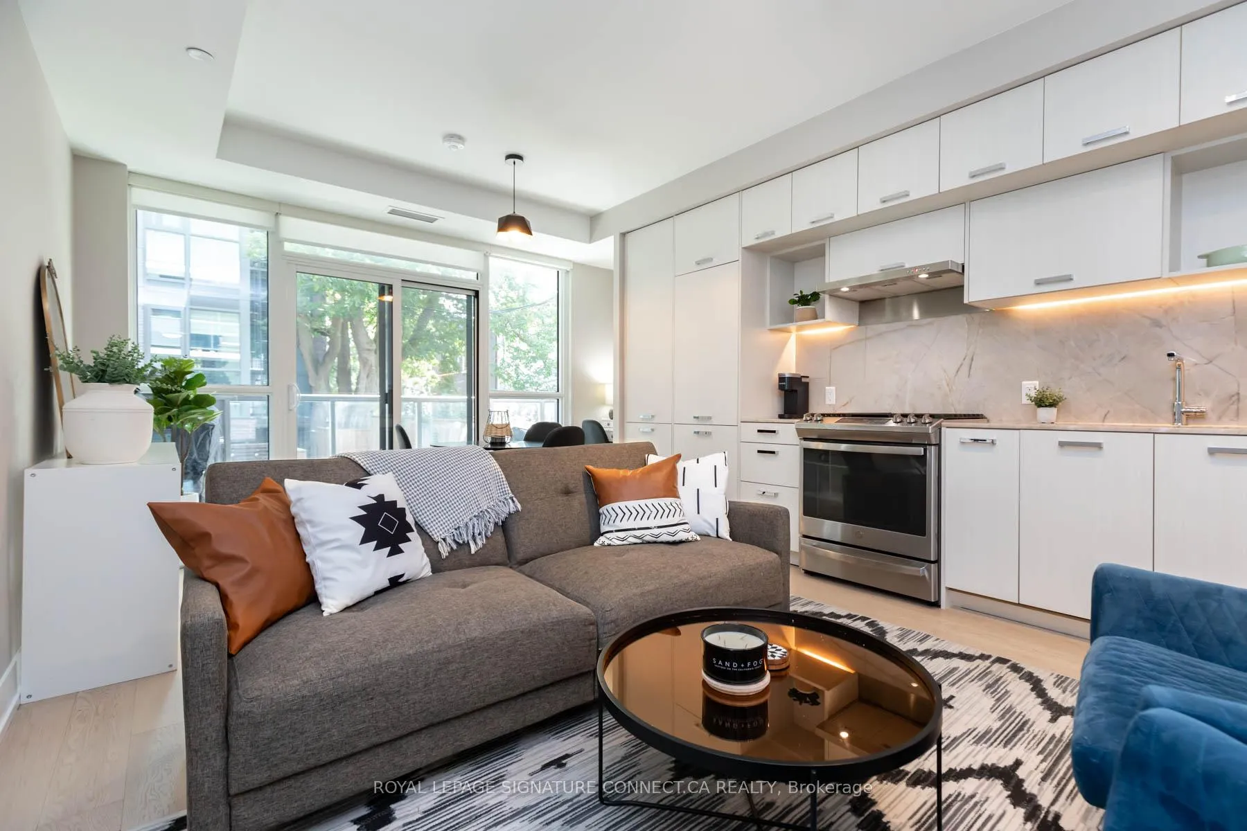 Photo 6 of Unit 207, 1331 Queen Street E, Toronto, Greenwood-Coxwell — HOMEH