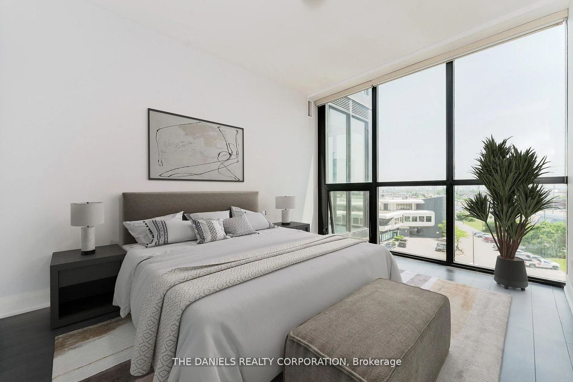 Photo 3 of Unit 502, 2900 Highway 7, Vaughan, Concord — HOMEH
