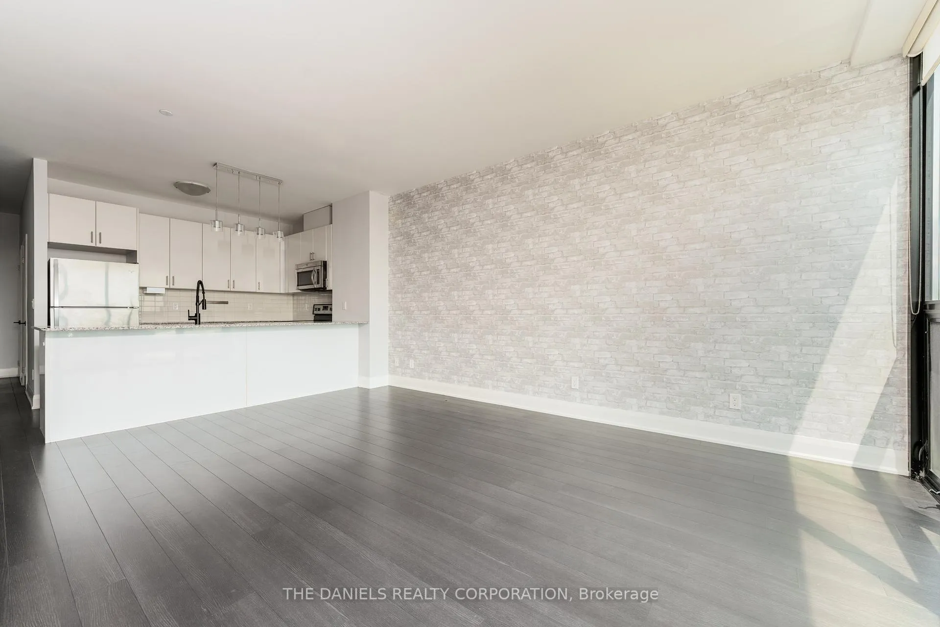 Photo 8 of Unit 502, 2900 Highway 7, Vaughan, Concord — HOMEH