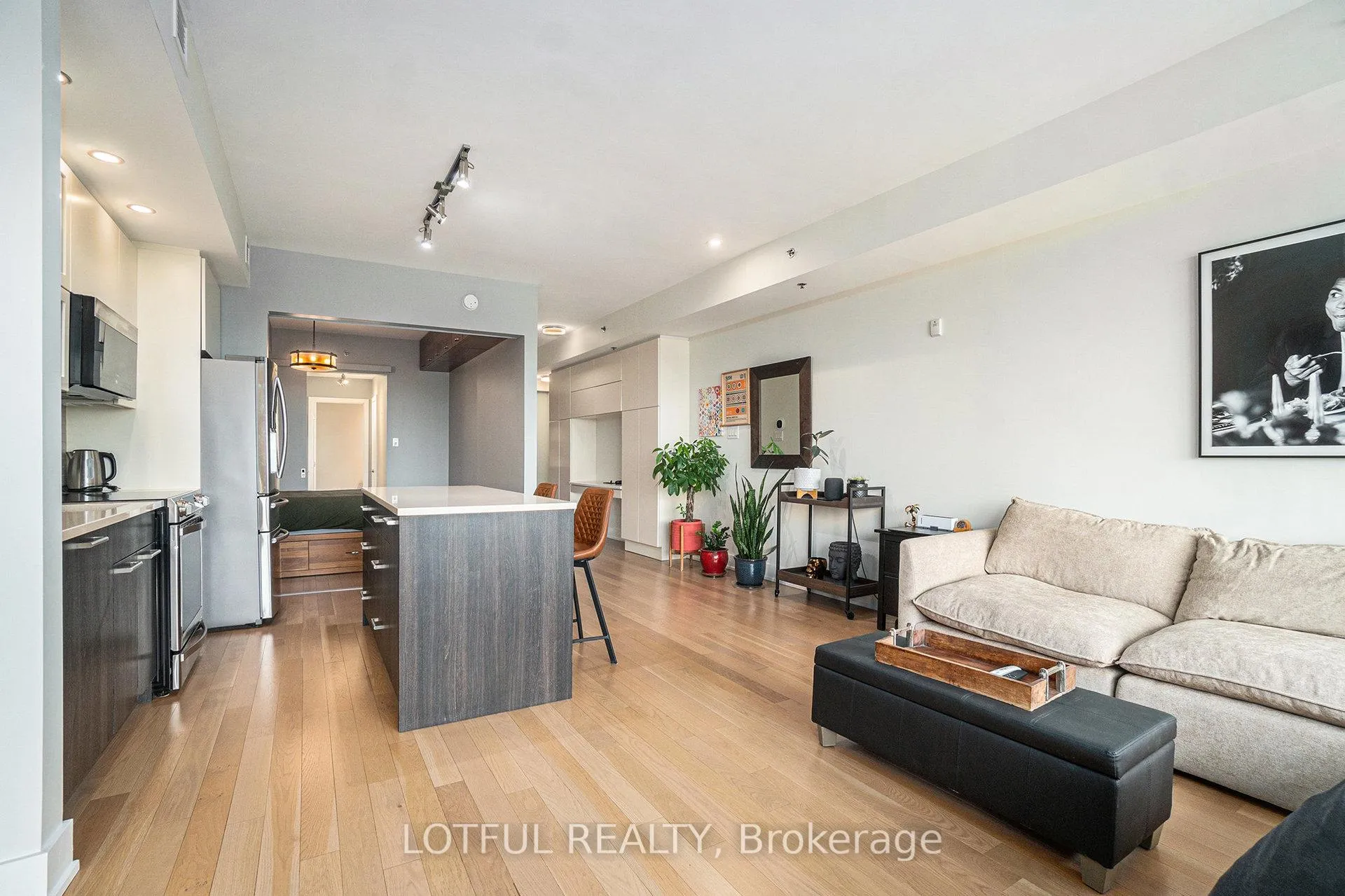 Photo 9 of Unit 701, 98 Richmond Road, Ottawa, Westboro/Hampton Park — HOMEH