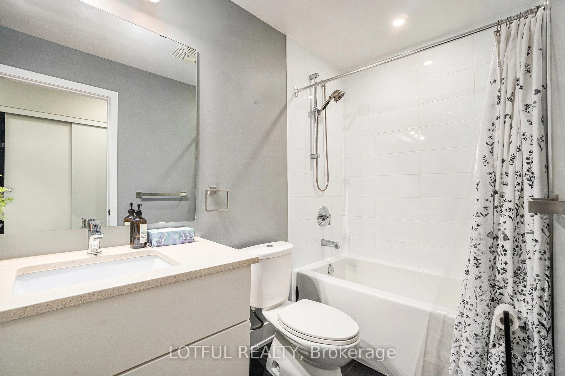 Photo 23 of Unit 701, 98 Richmond Road, Ottawa, Westboro/Hampton Park — HOMEH