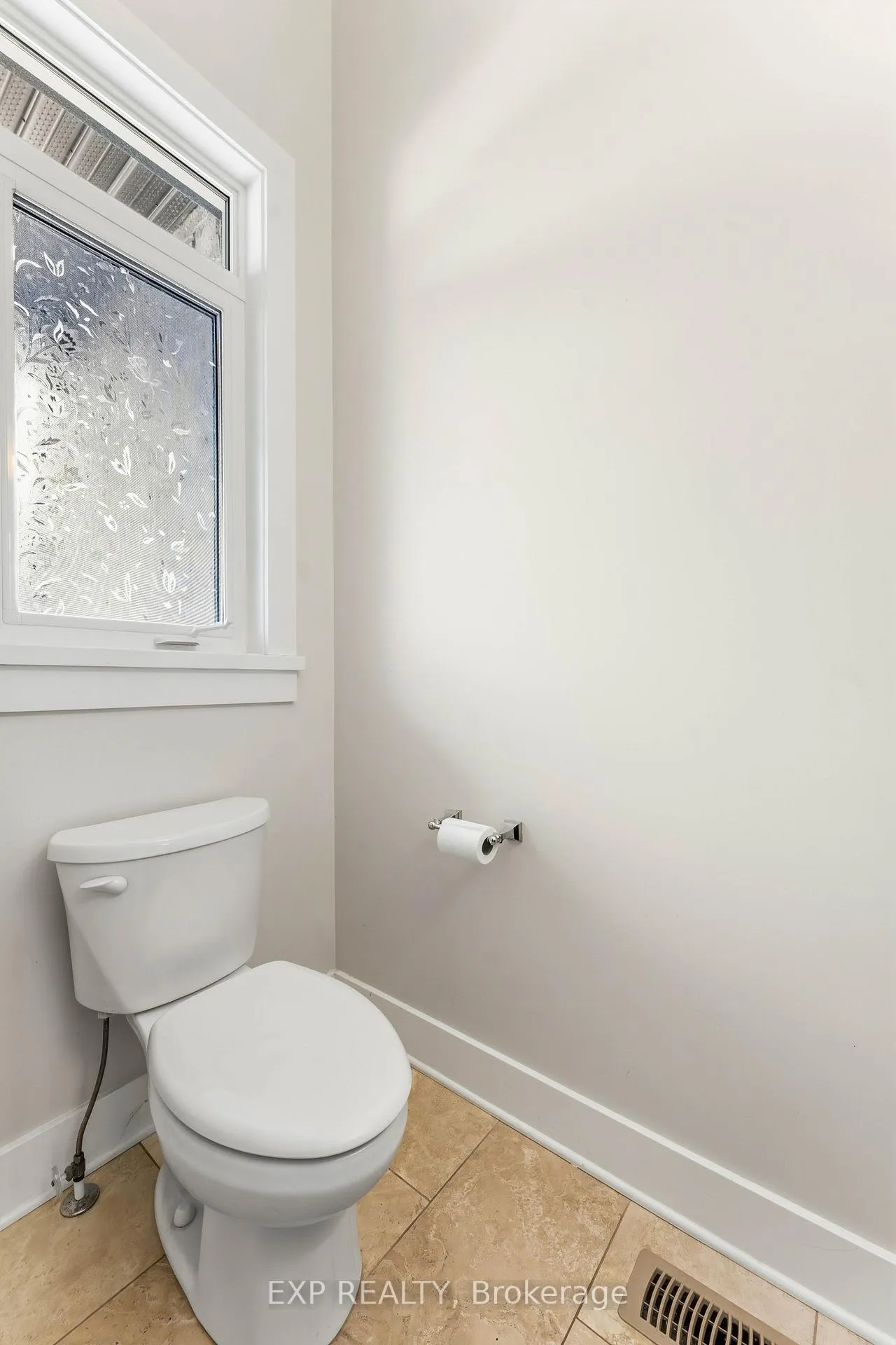 Photo 5 of 152 Rivington Street, Ottawa, Carp — HOMEH