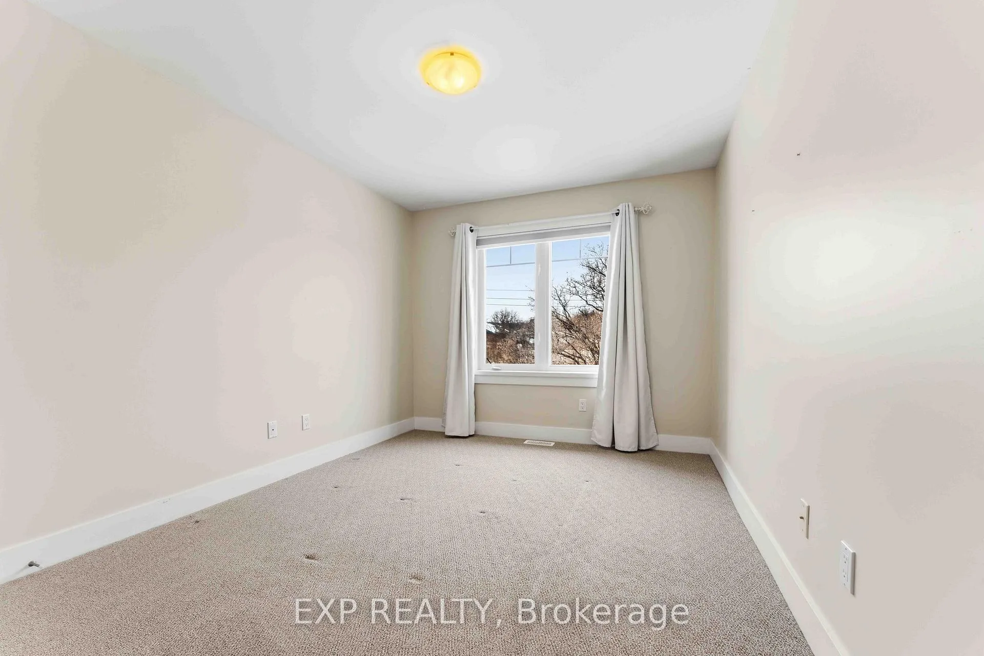 Photo 17 of 152 Rivington Street, Ottawa, Carp — HOMEH