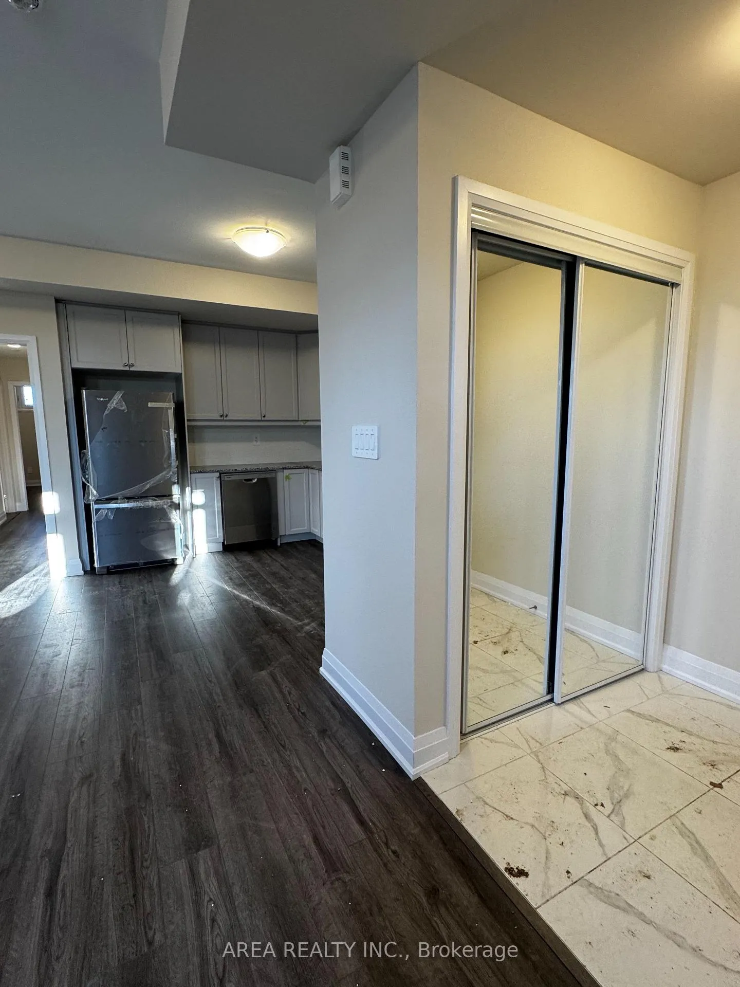 Photo 2 of Unit 125, 1565 Rose Way, Milton, Cobban — HOMEH