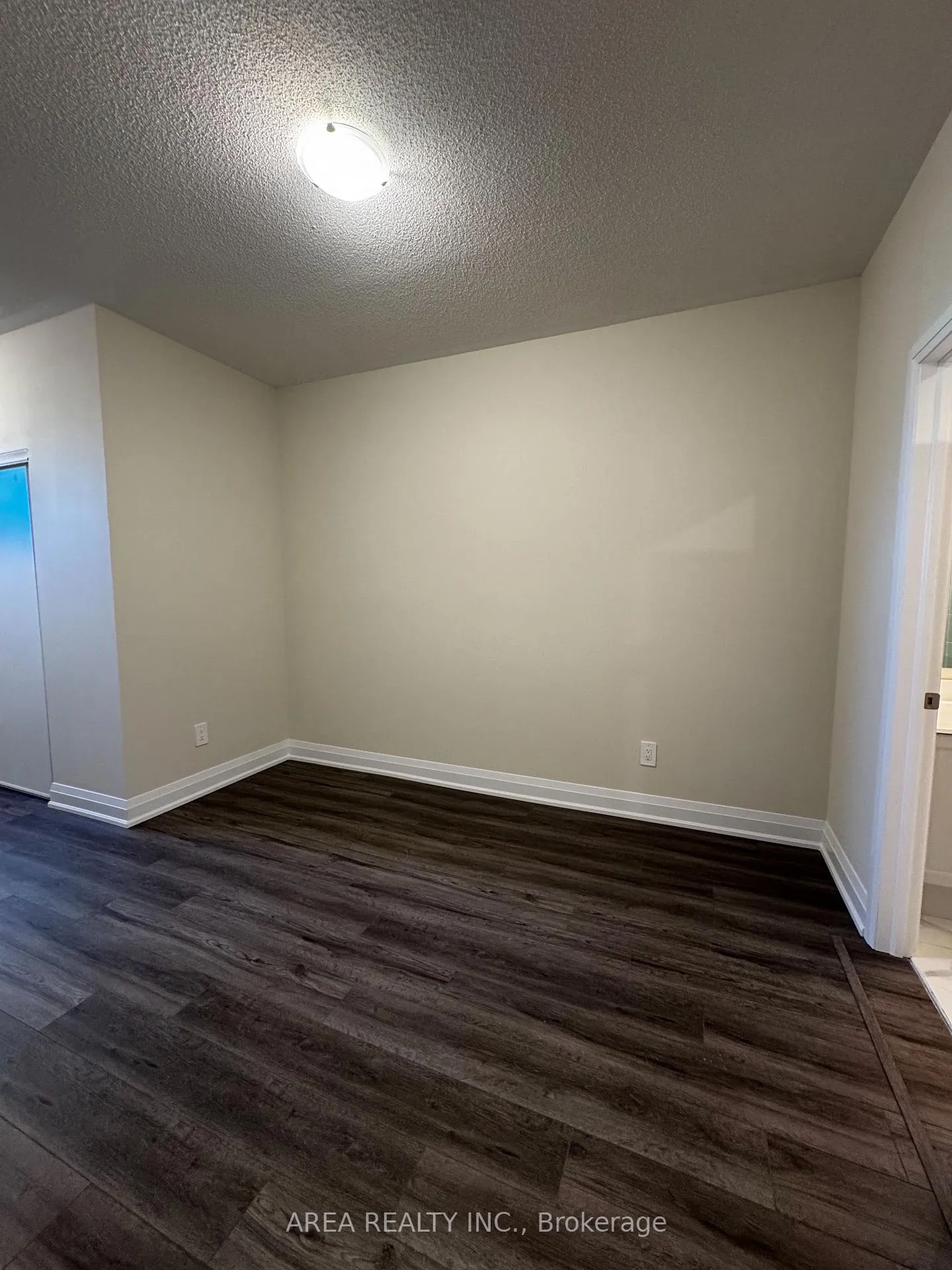Photo 10 of Unit 125, 1565 Rose Way, Milton, Cobban — HOMEH