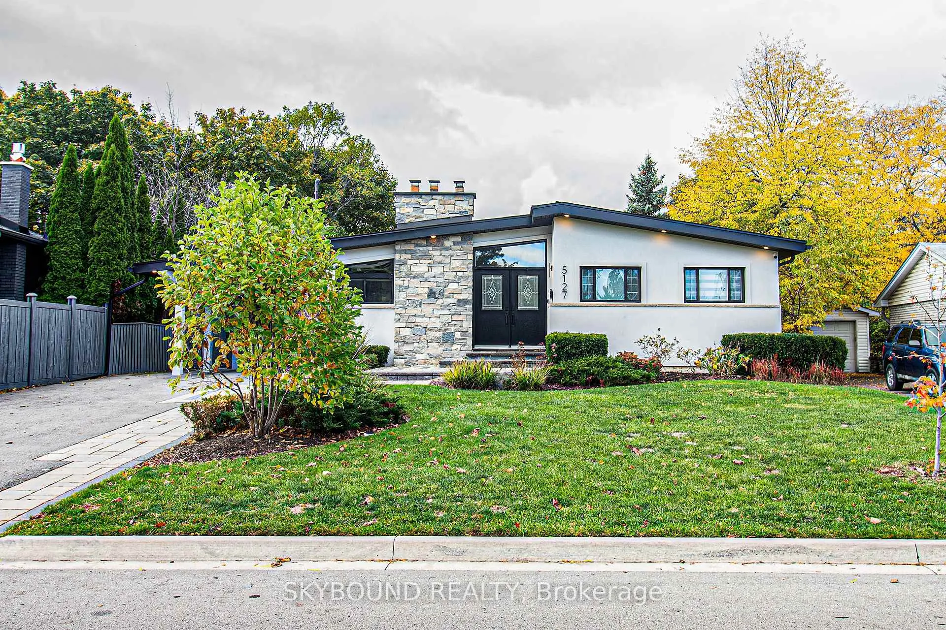 Photo 1 of 5127 Cherryhill Crescent, Burlington, Appleby — HOMEH