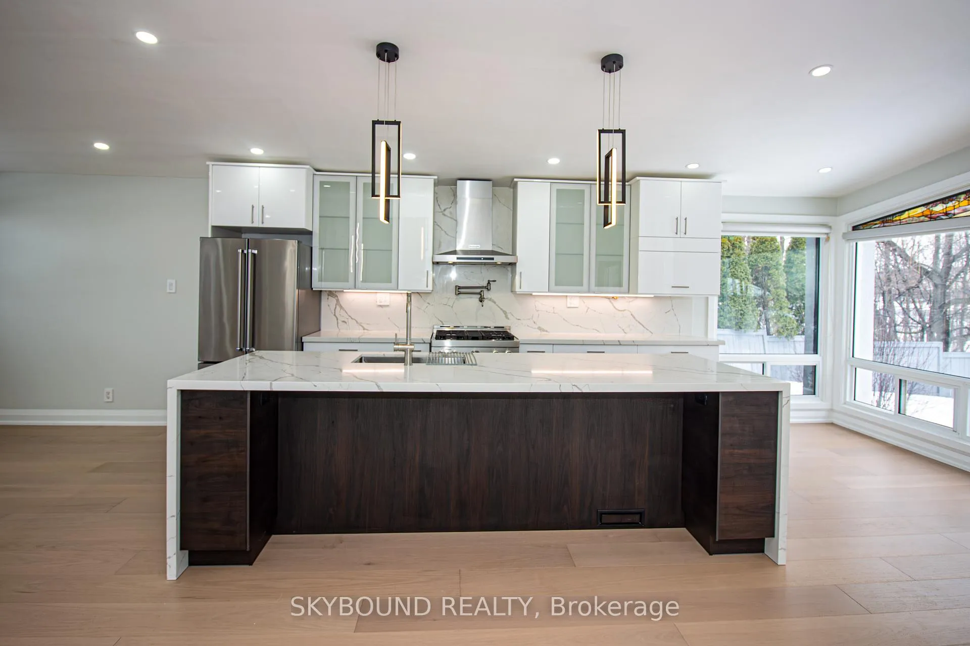 Photo 5 of 5127 Cherryhill Crescent, Burlington, Appleby — HOMEH