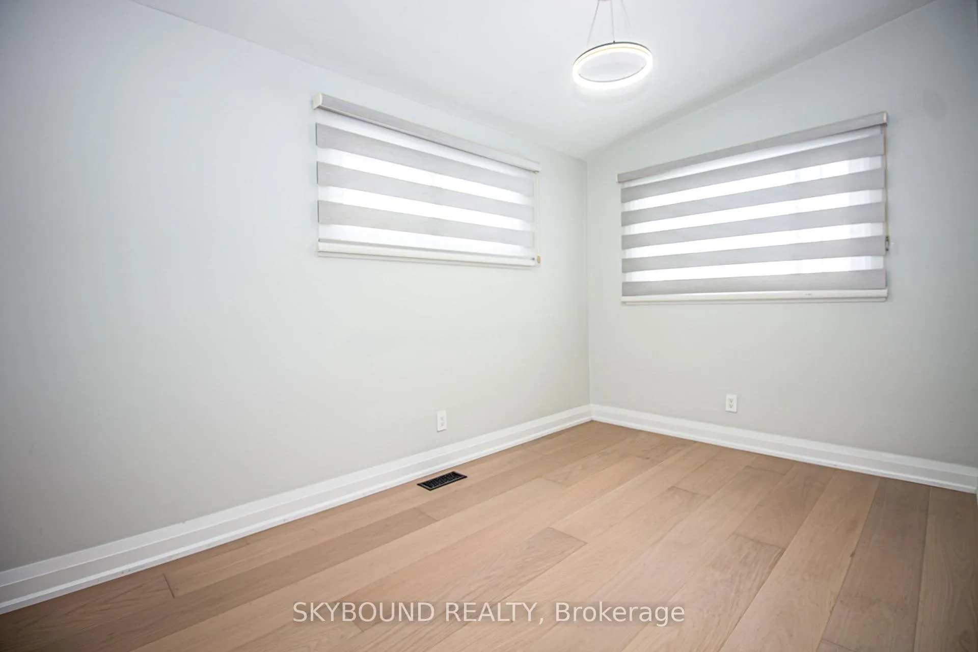 Photo 13 of 5127 Cherryhill Crescent, Burlington, Appleby — HOMEH