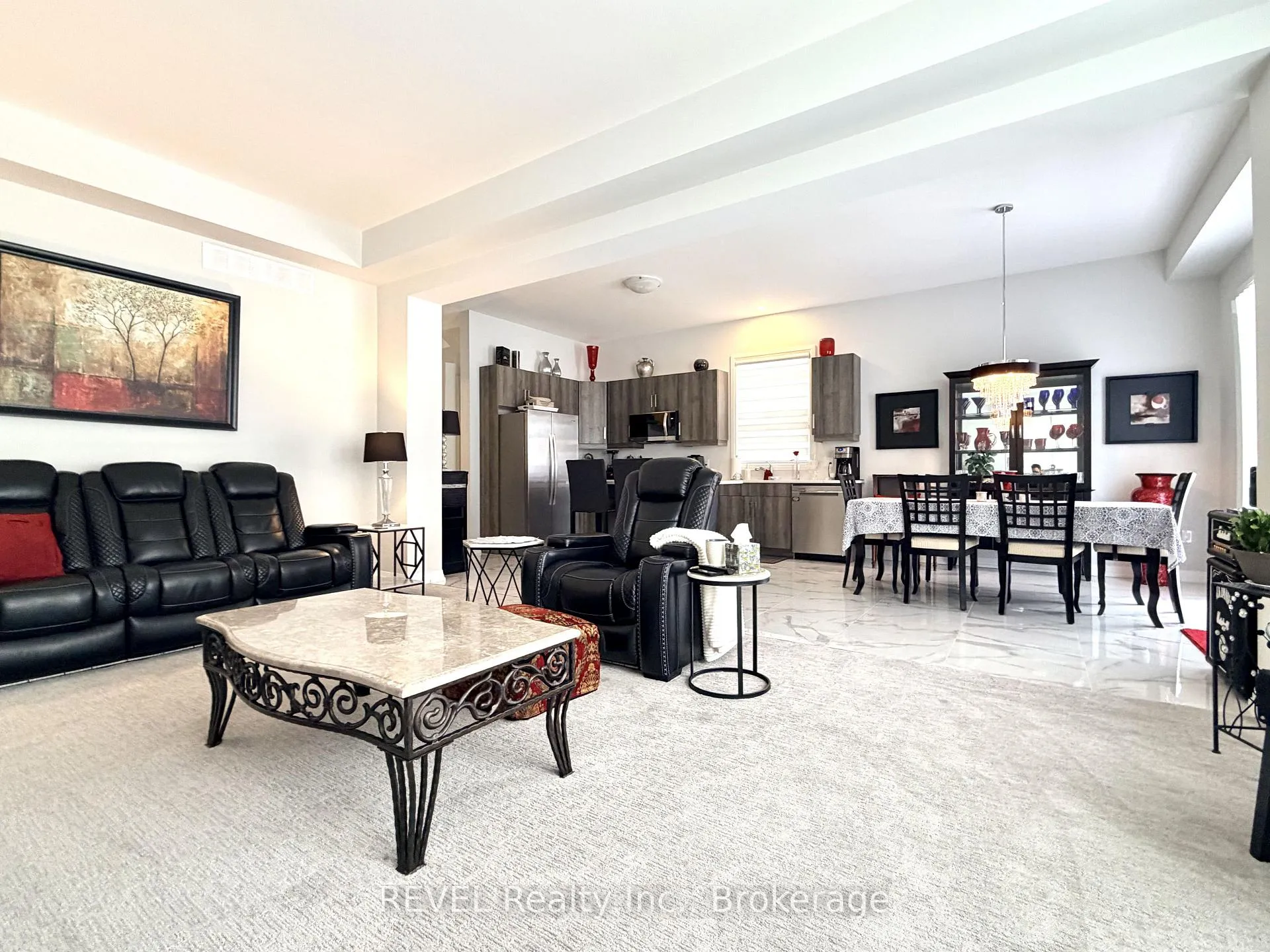 Photo 12 of Unit UPPER, 7356 Majestic Trail, Niagara Falls, Brown — HOMEH