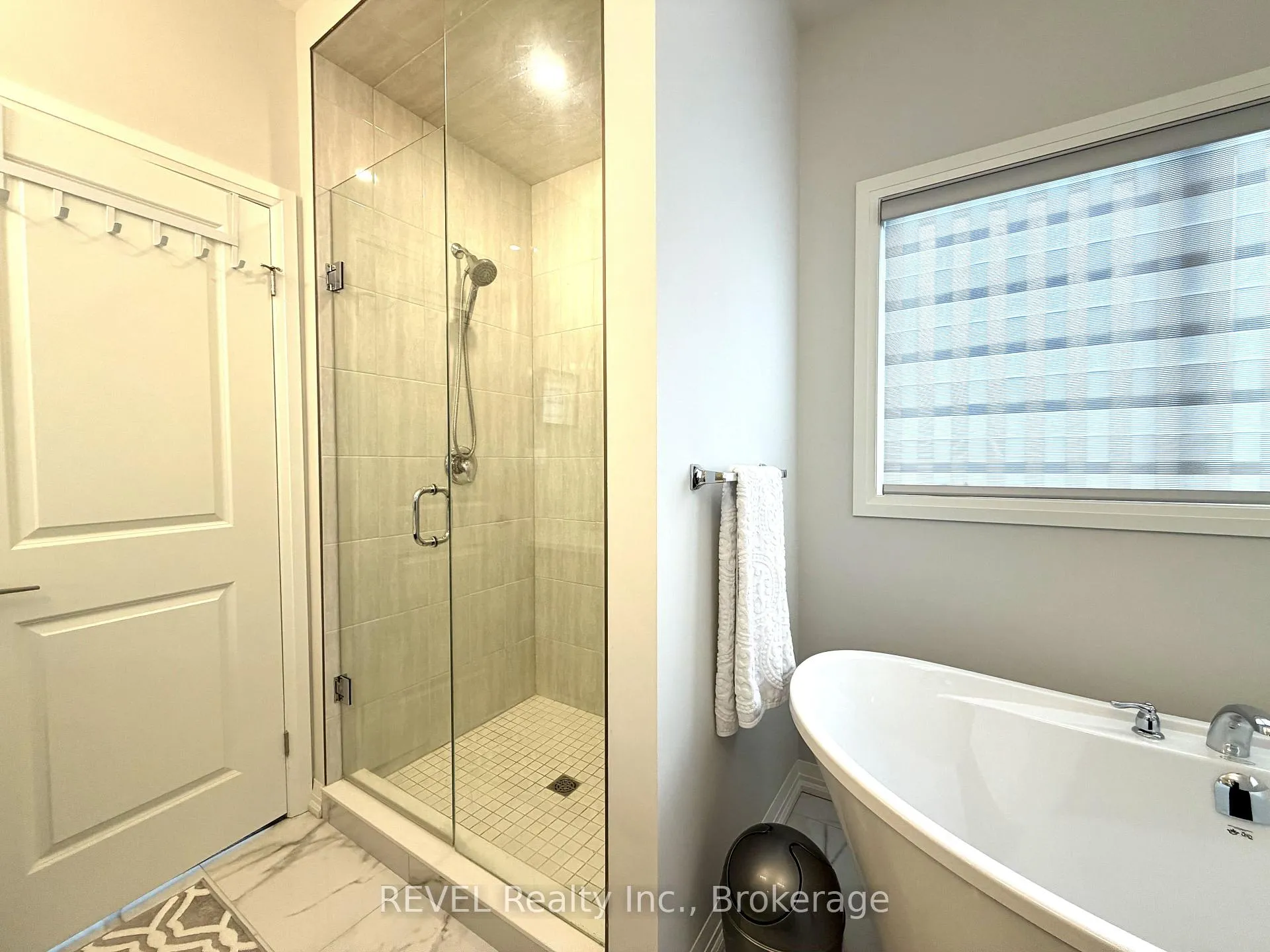 Photo 19 of Unit UPPER, 7356 Majestic Trail, Niagara Falls, Brown — HOMEH