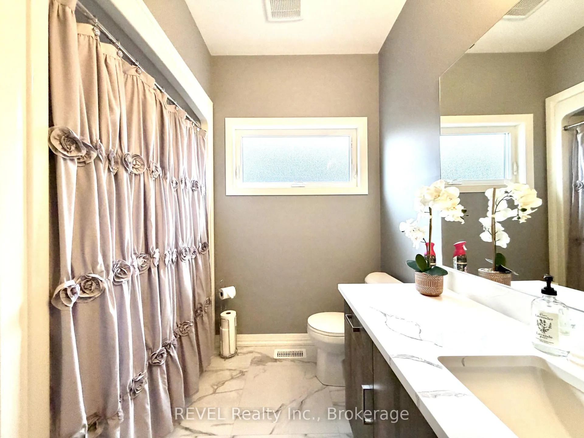 Photo 23 of Unit UPPER, 7356 Majestic Trail, Niagara Falls, Brown — HOMEH