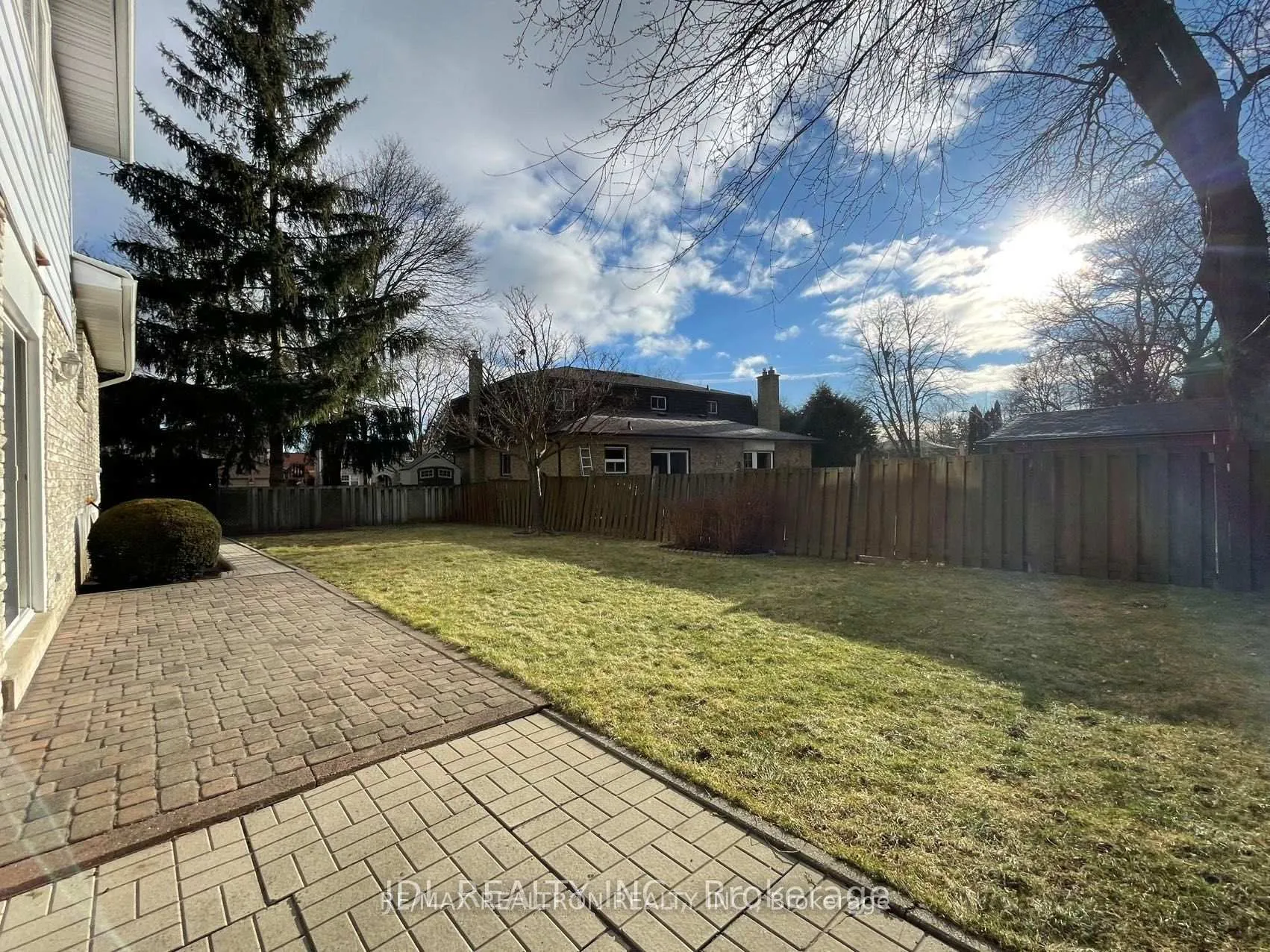 Photo 10 of Unit ROOM A, 39 Bakerdale Road, Markham, Bullock — HOMEH