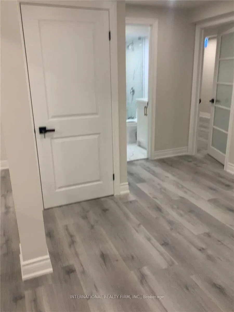 Photo 5 of 62 Embassy Drive, Vaughan, East Woodbridge — HOMEH