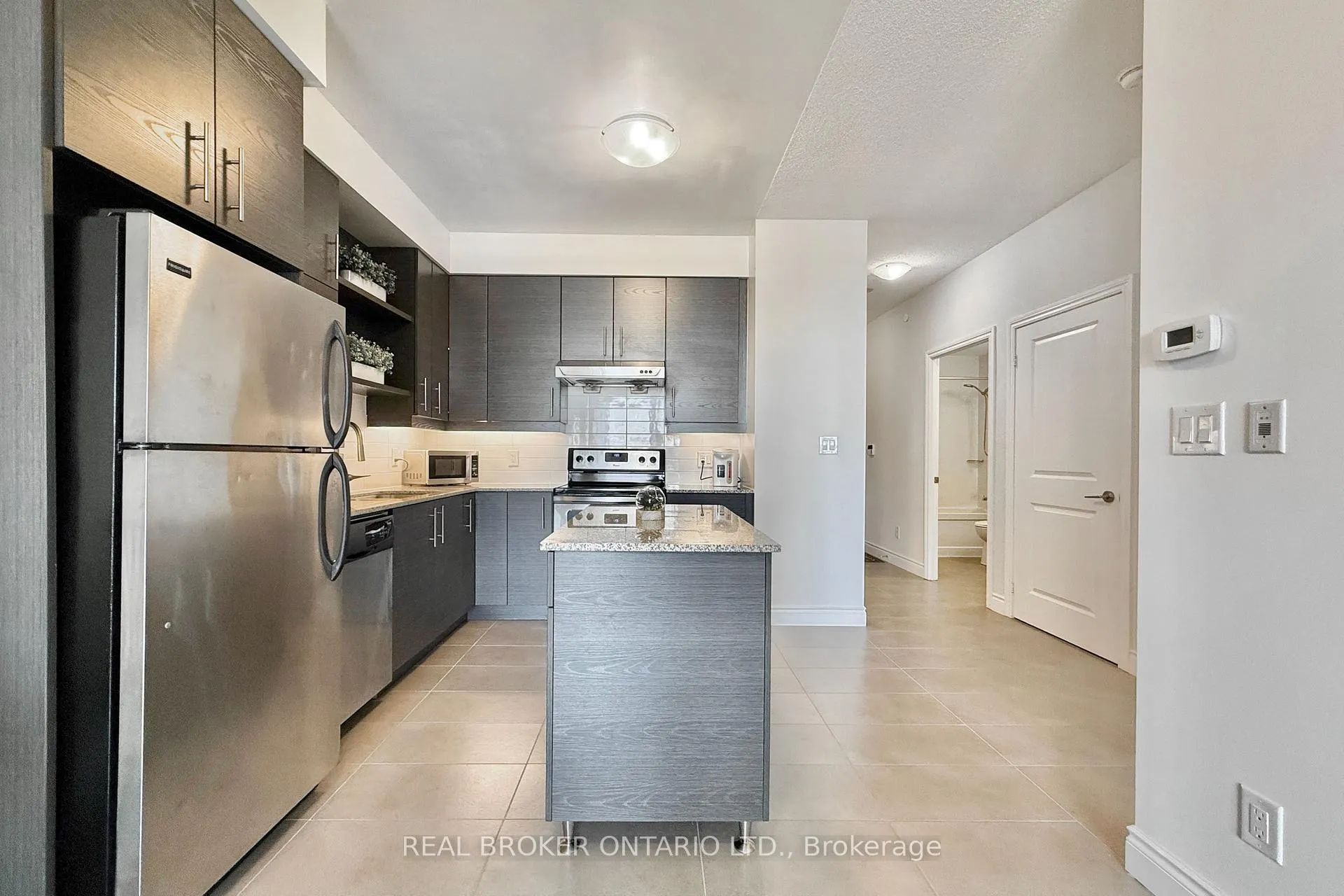 Photo 6 of Unit 1018, 325 South Park Road, Markham, Commerce Valley — HOMEH