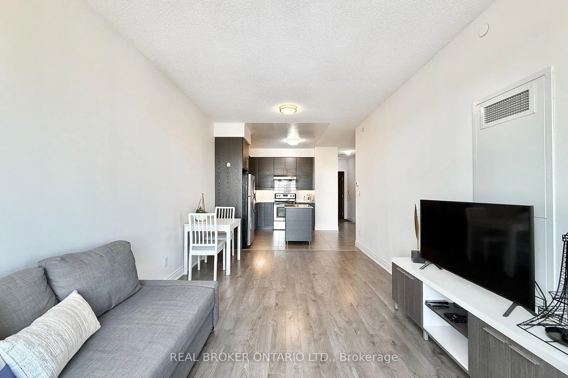 Photo 7 of Unit 1018, 325 South Park Road, Markham, Commerce Valley — HOMEH