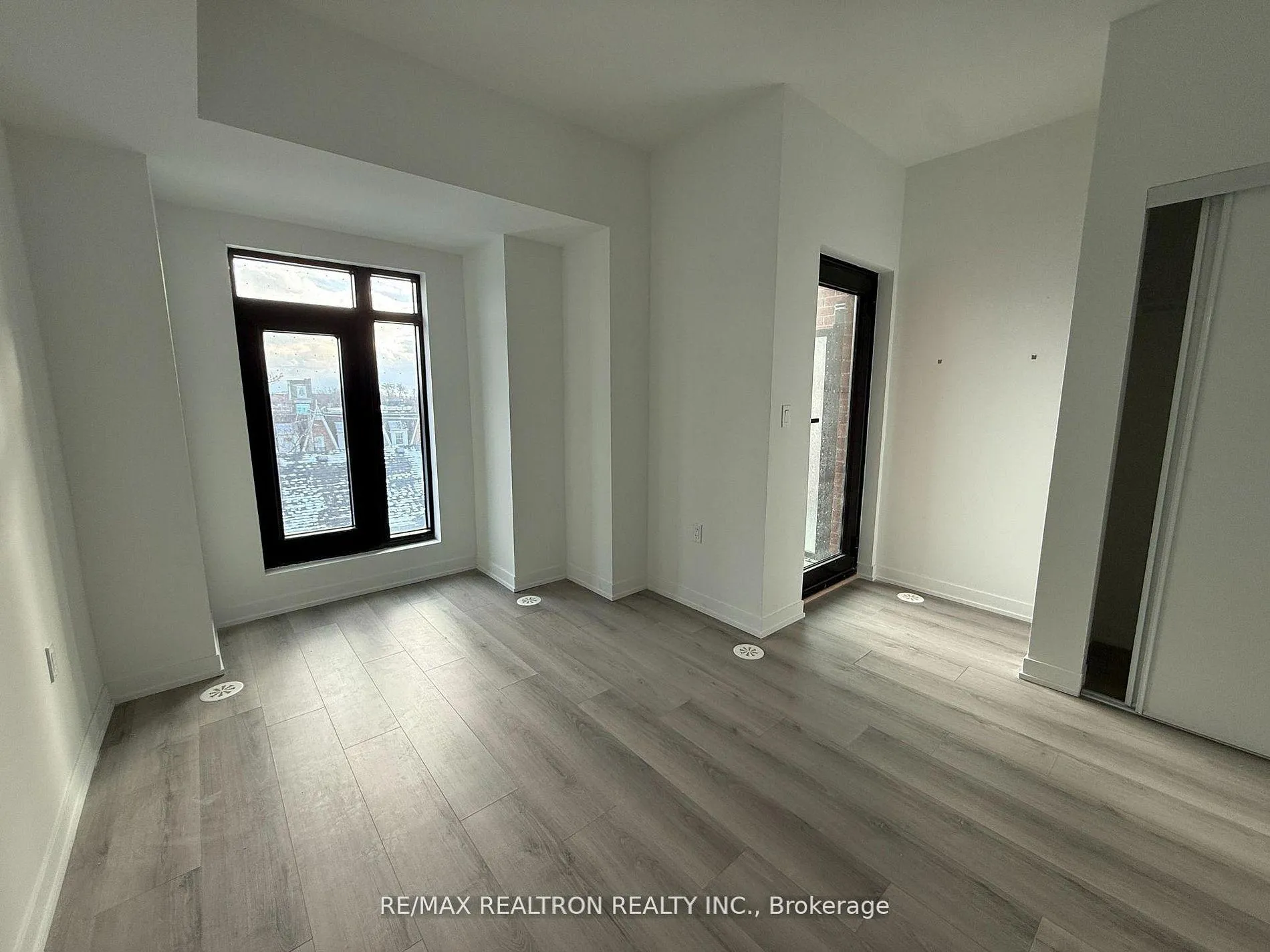 Photo 7 of Unit 312, 485 Logan Avenue, Toronto, South Riverdale — HOMEH