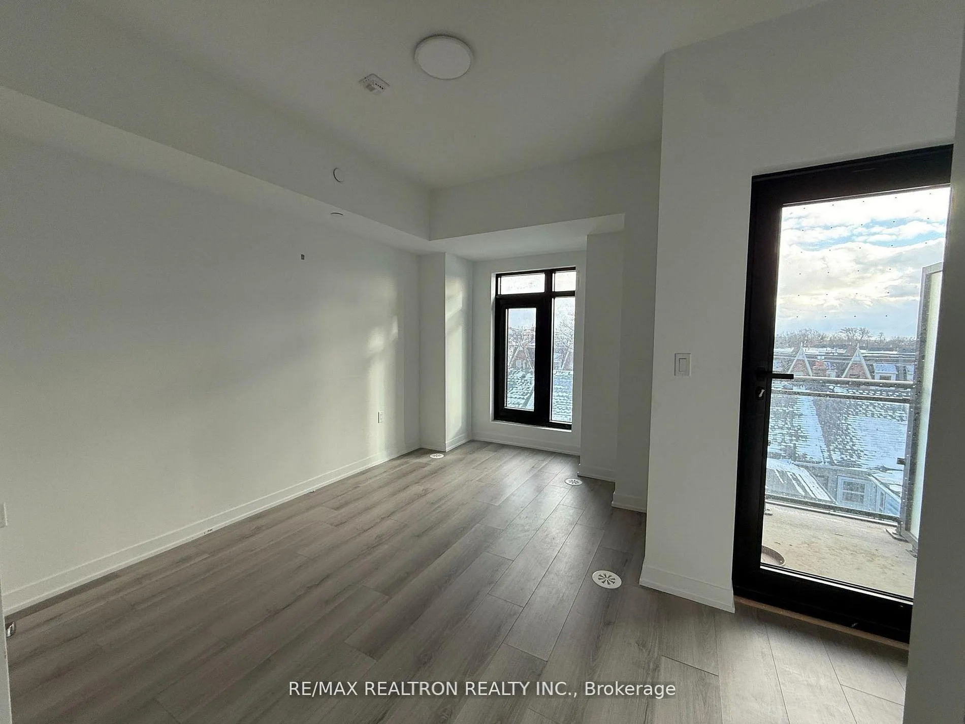 Photo 9 of Unit 312, 485 Logan Avenue, Toronto, South Riverdale — HOMEH