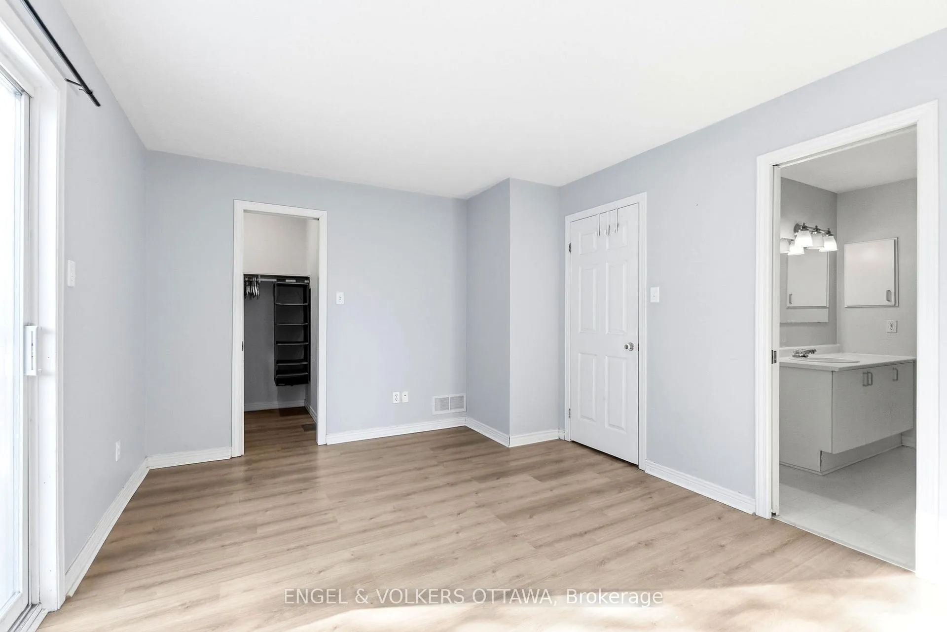 Photo 14 of 18 Steeple Chase Drive, Ottawa, Kanata - Bridlewood — HOMEH