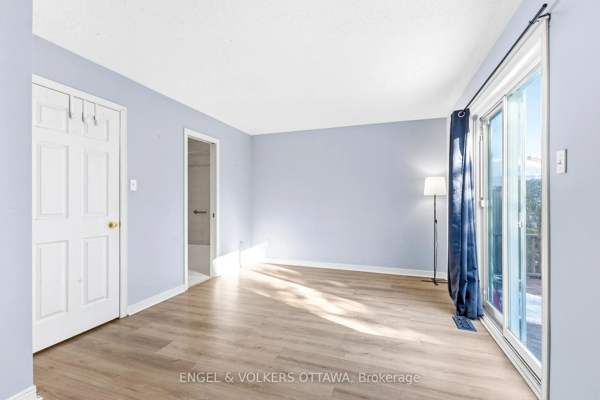 Photo 16 of 18 Steeple Chase Drive, Ottawa, Kanata - Bridlewood — HOMEH