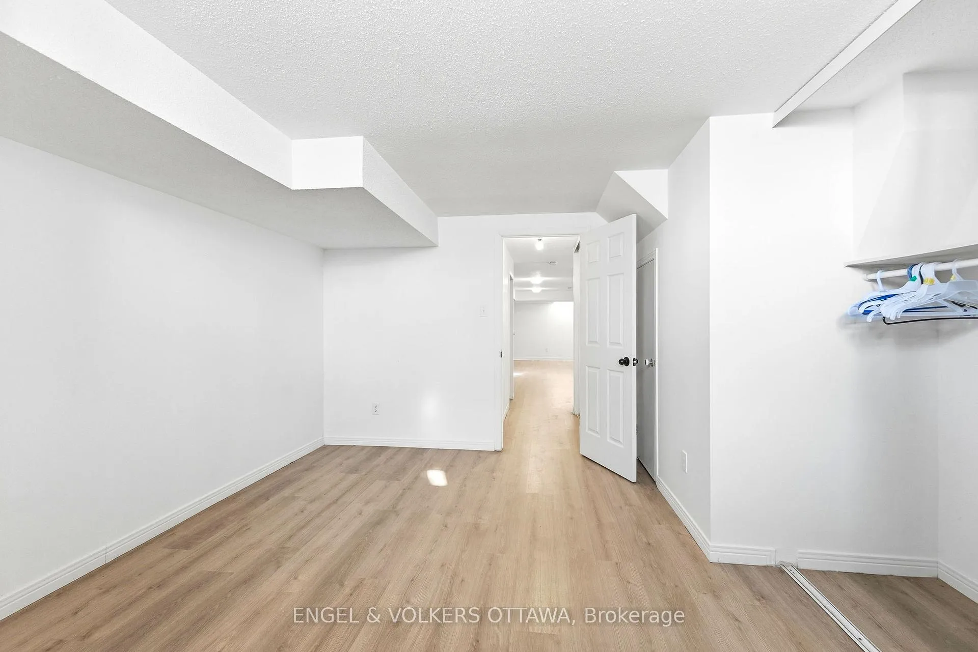 Photo 25 of 18 Steeple Chase Drive, Ottawa, Kanata - Bridlewood — HOMEH