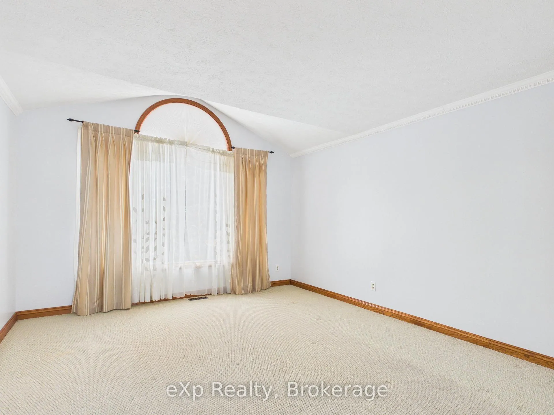 Photo 2 of 222 2nd Avenue, Hanover — HOMEH