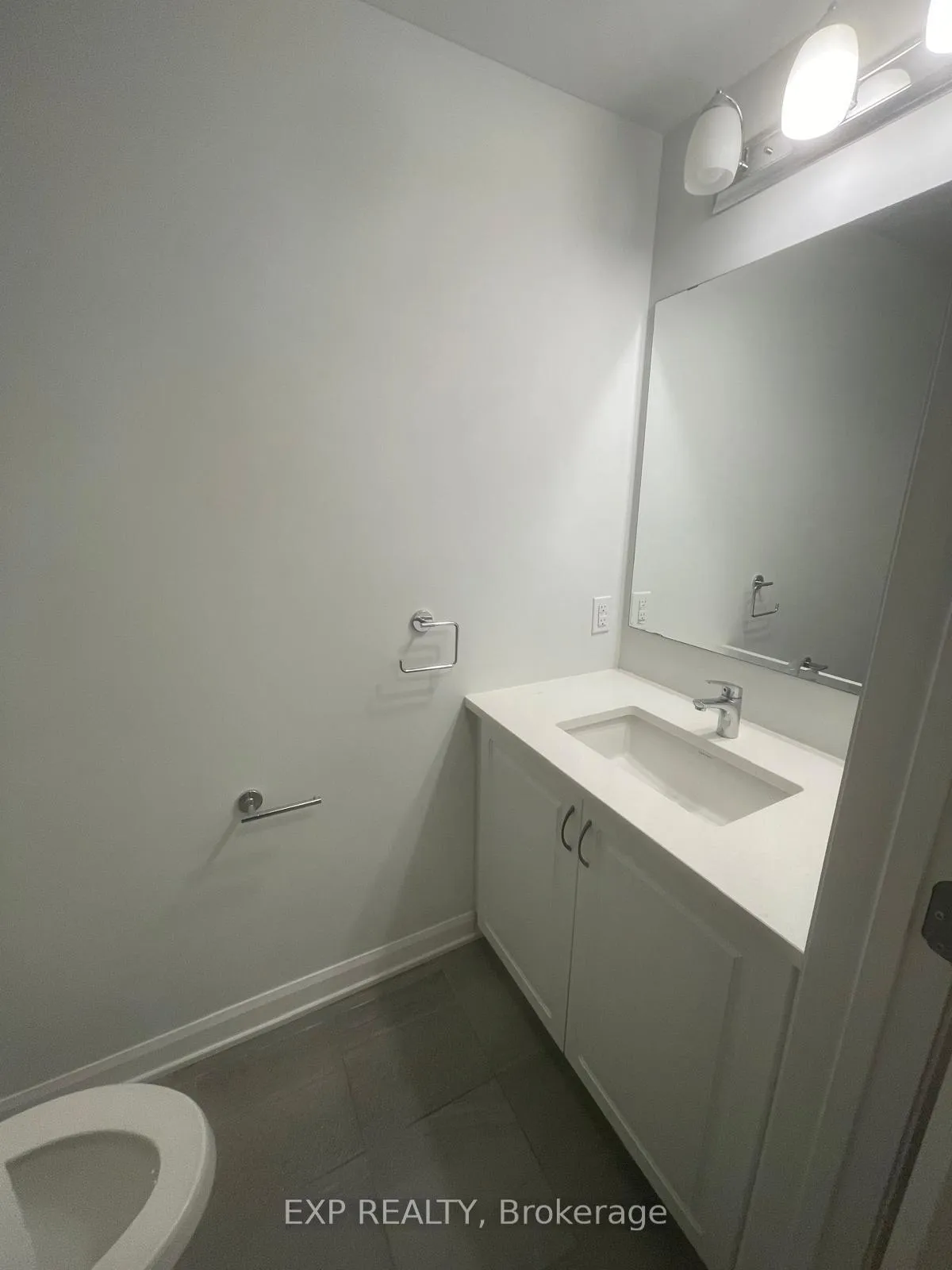 Photo 35 of 1075 Ballyhale Heights, Ottawa, Barrhaven - Half Moon Bay — HOMEH