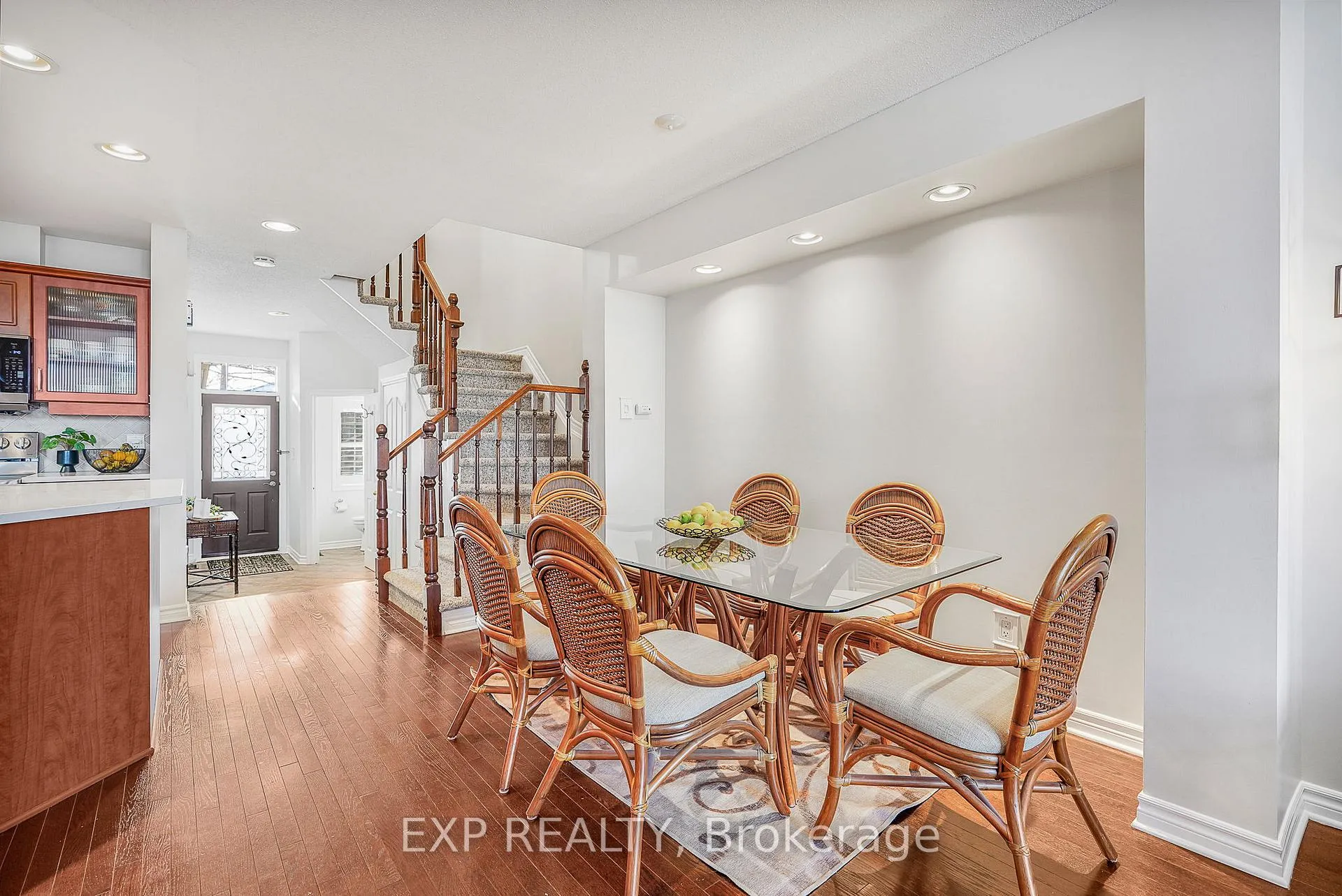 Photo 12 of 2092 Melette Crescent, Ottawa, Avalon East — HOMEH