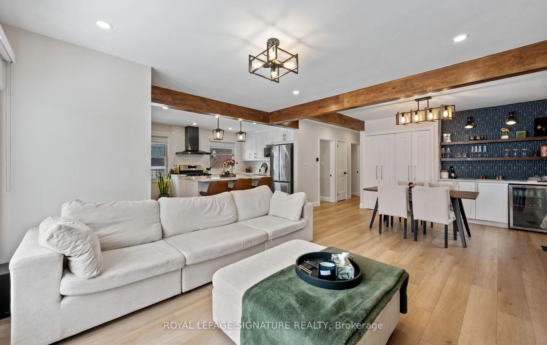 Photo 10 of 357 Rossland Road E, Oshawa, O'Neill — HOMEH