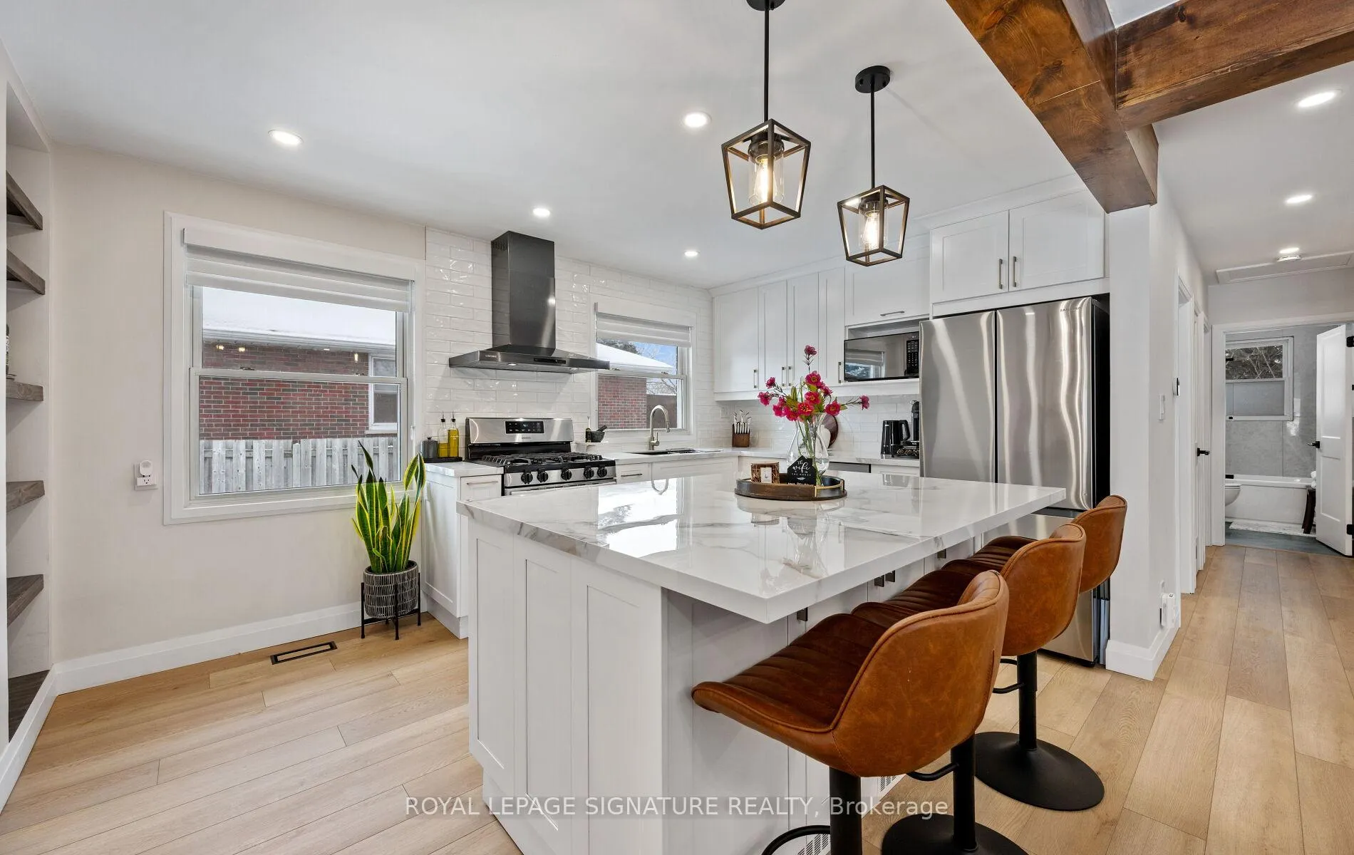 Photo 17 of 357 Rossland Road E, Oshawa, O'Neill — HOMEH